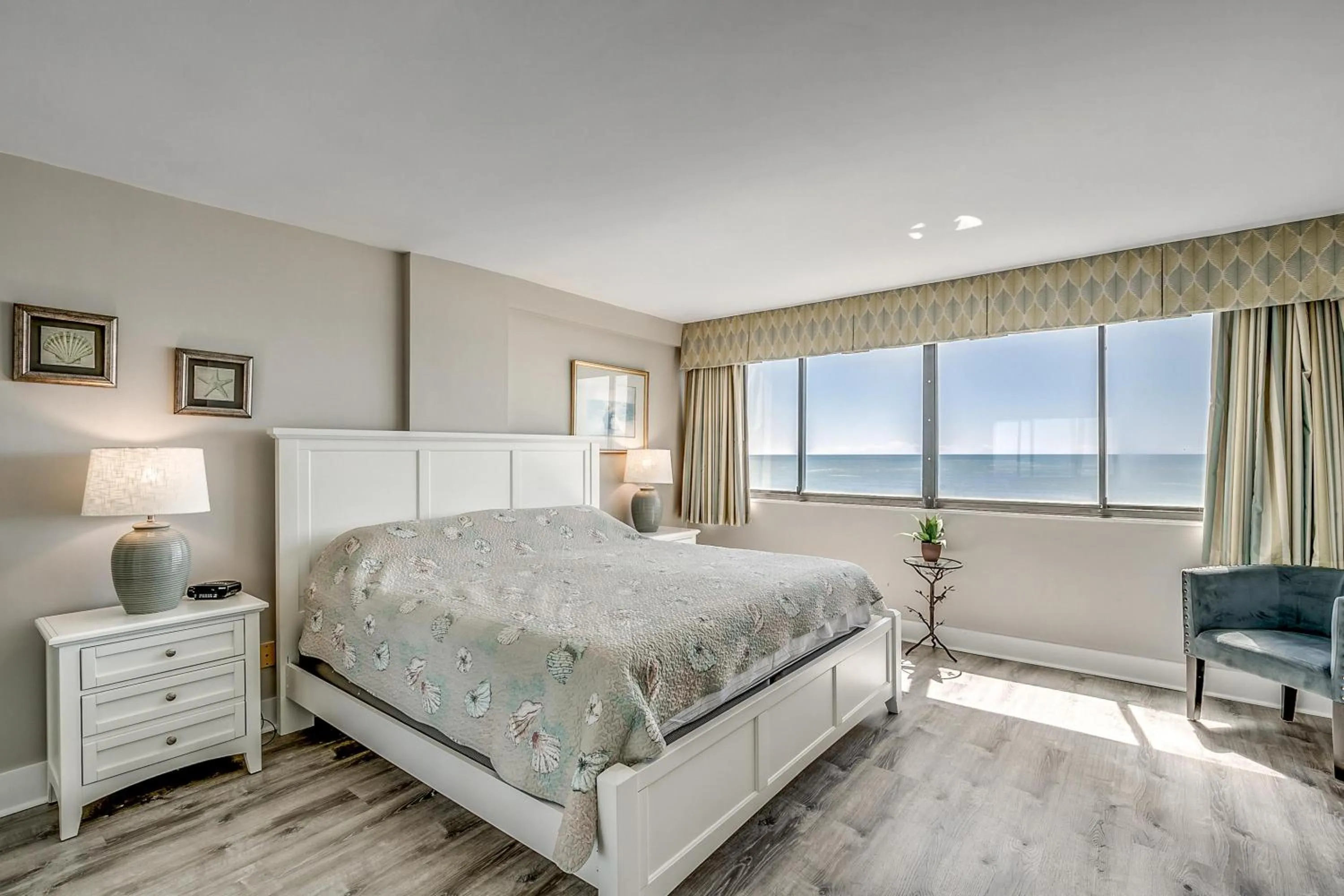 Bed in Carolina Dunes - 403