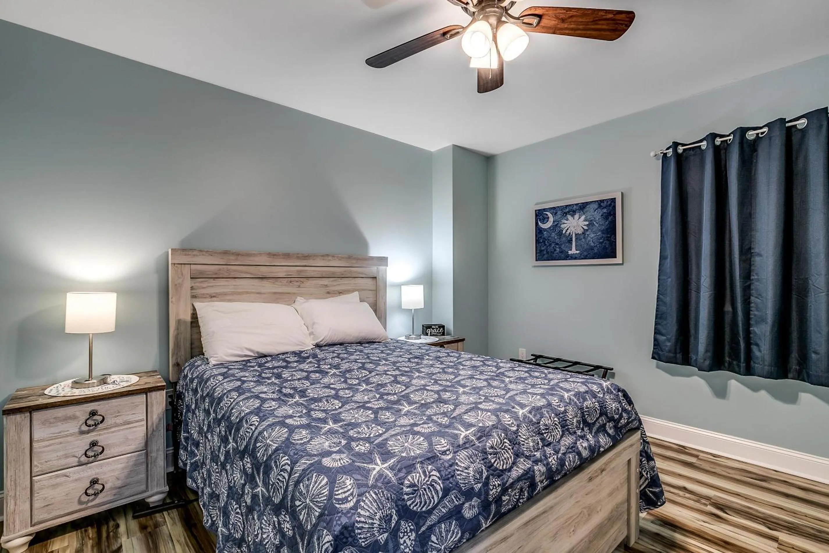 Bed in South Wind 902