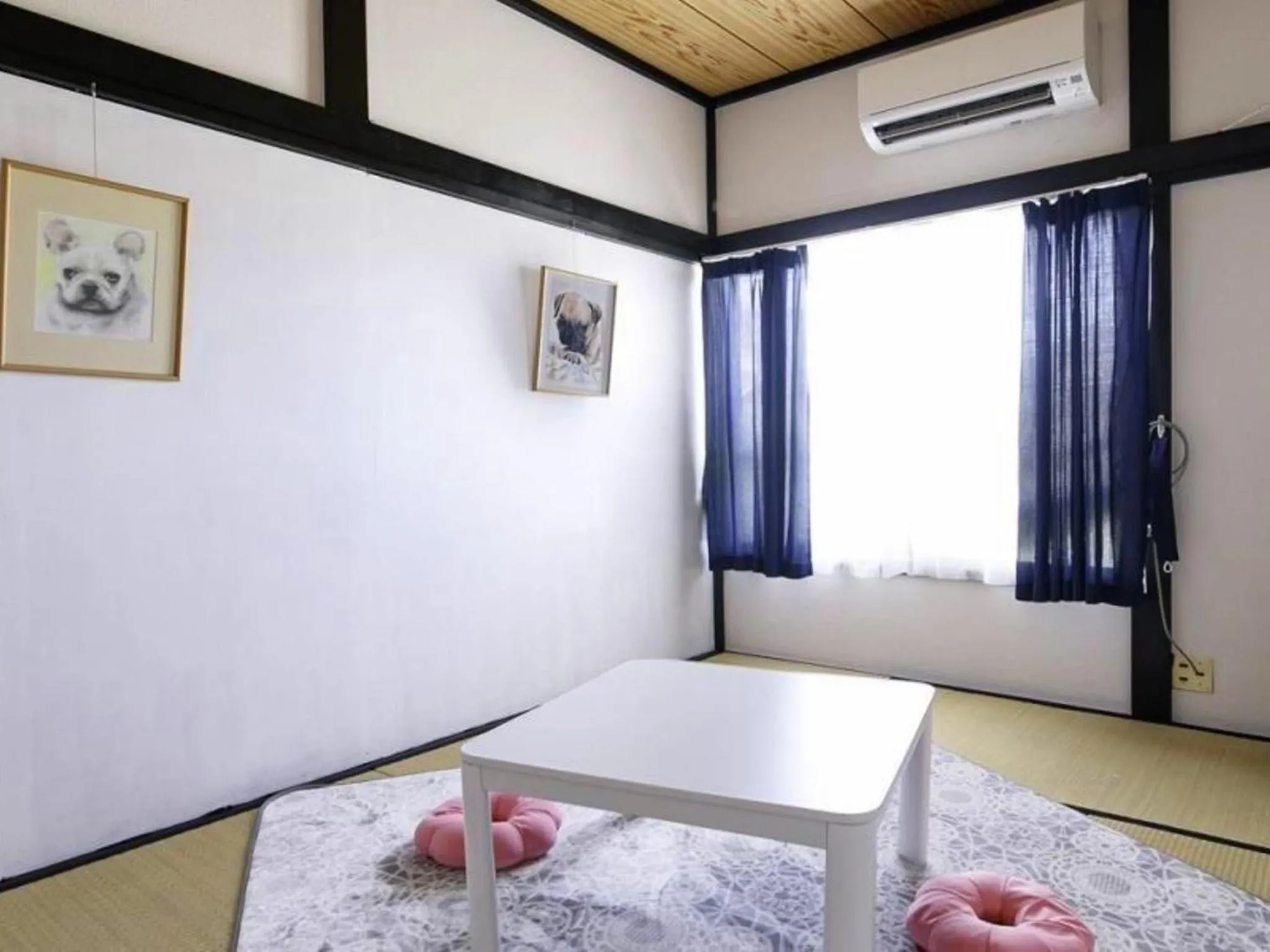 Photo of the whole room, Bed in Oasis Wadaura