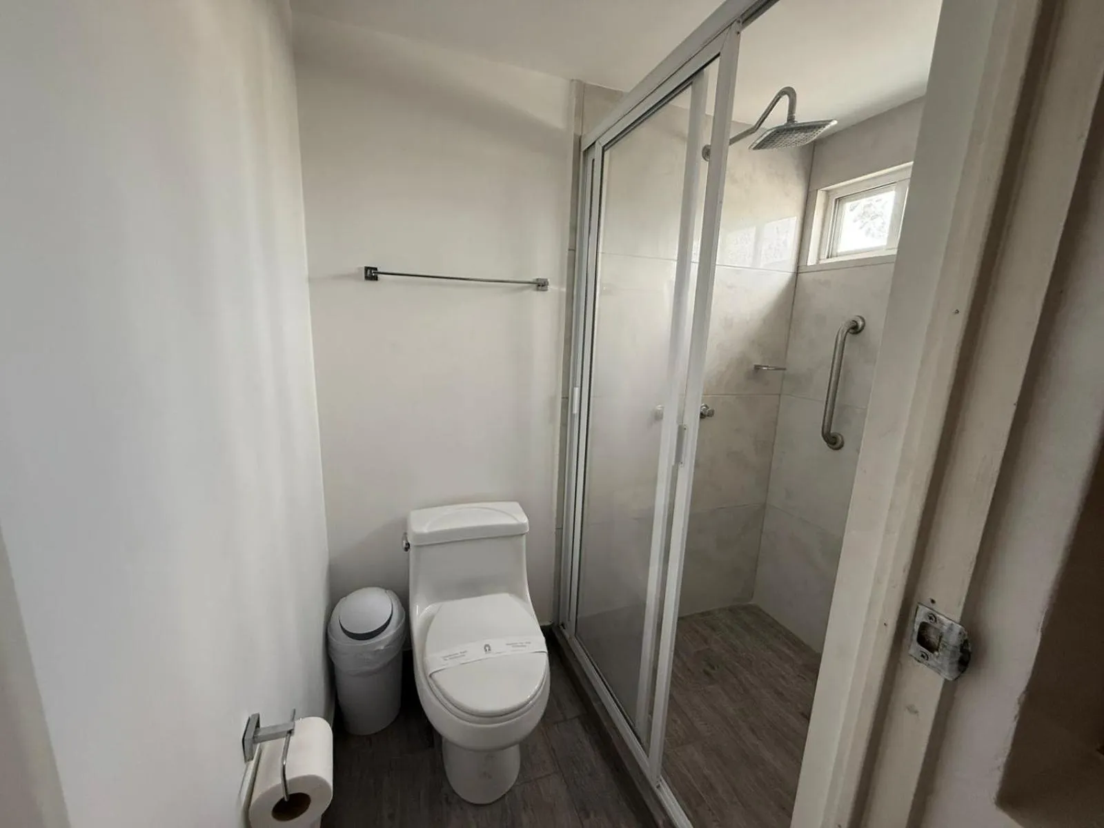 Shower in Aldea del Bazar