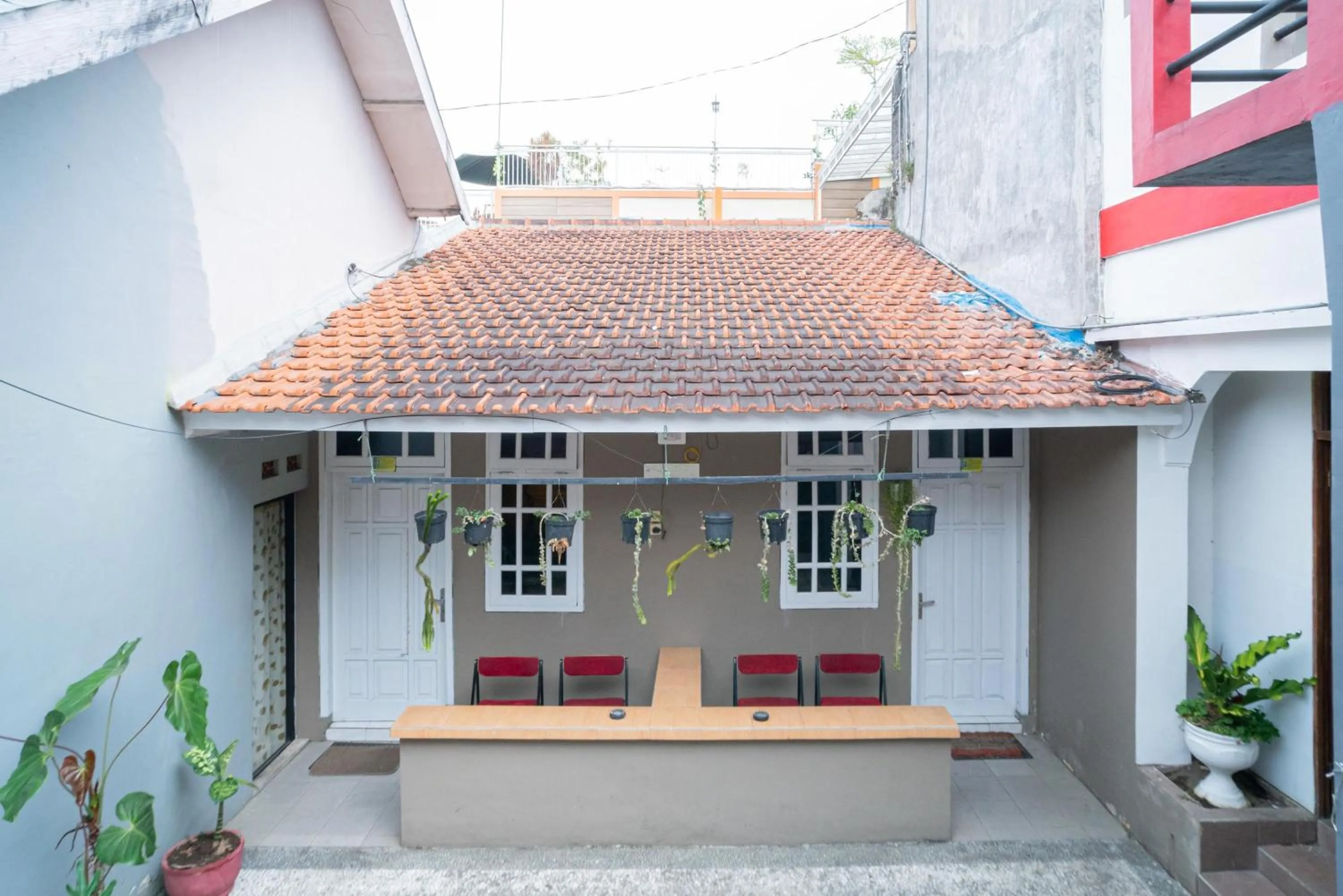 Property building in RedDoorz at Oro Oro Ombo Batu