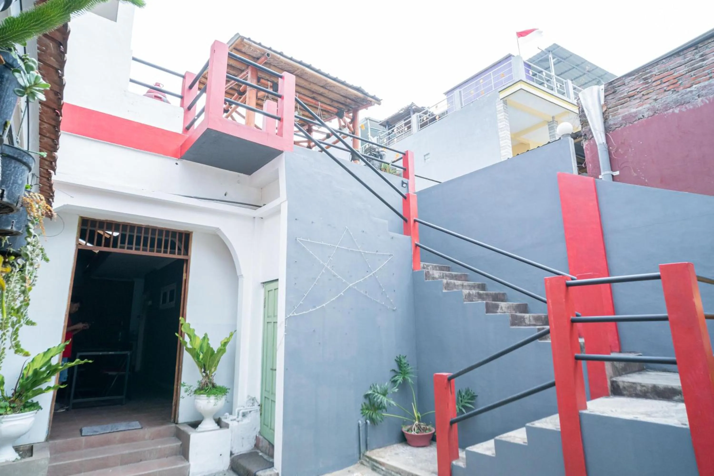 Property building in RedDoorz at Oro Oro Ombo Batu