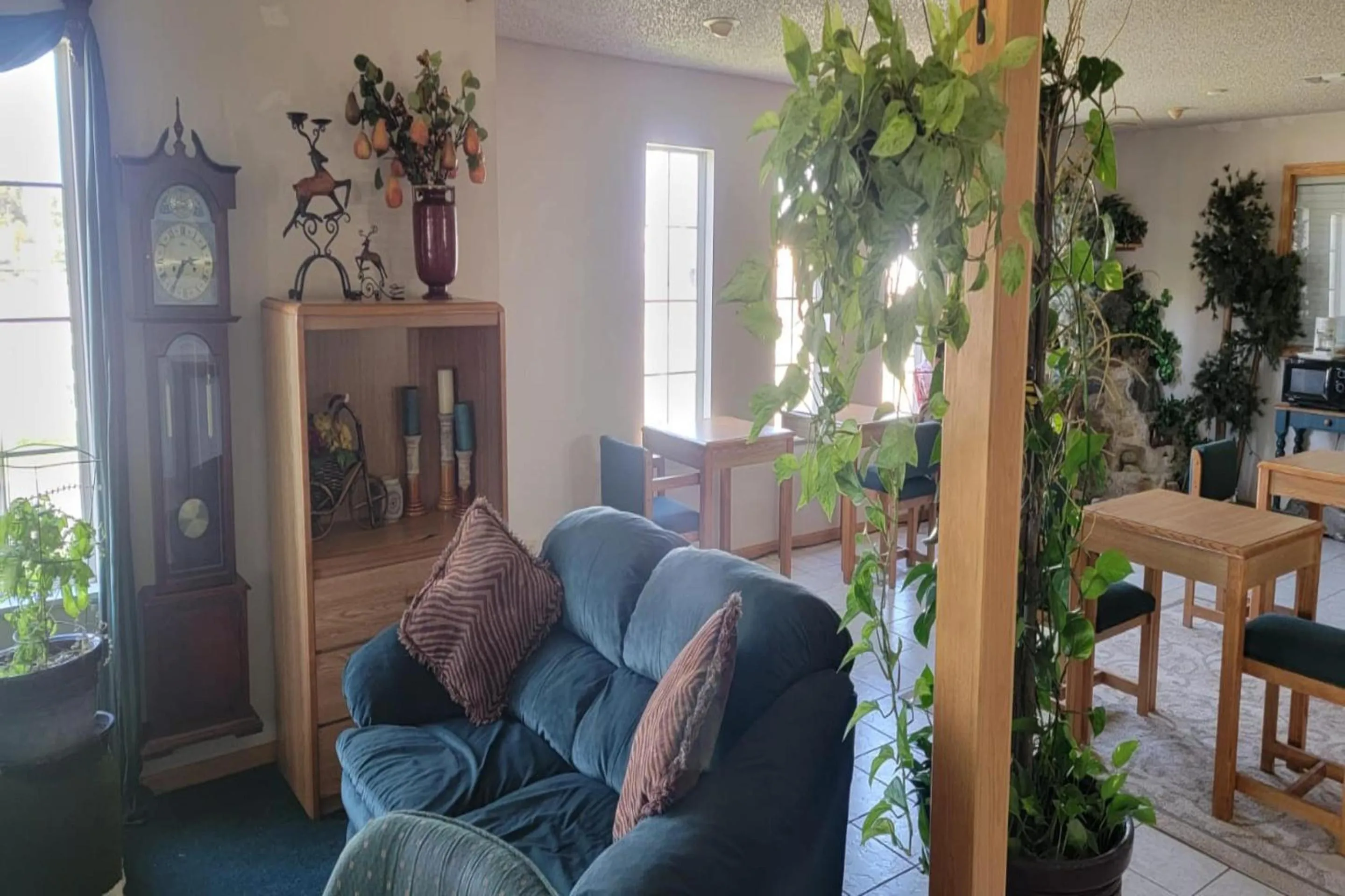 Lobby or reception in HomeTown Inn By OYO Texhoma, OK