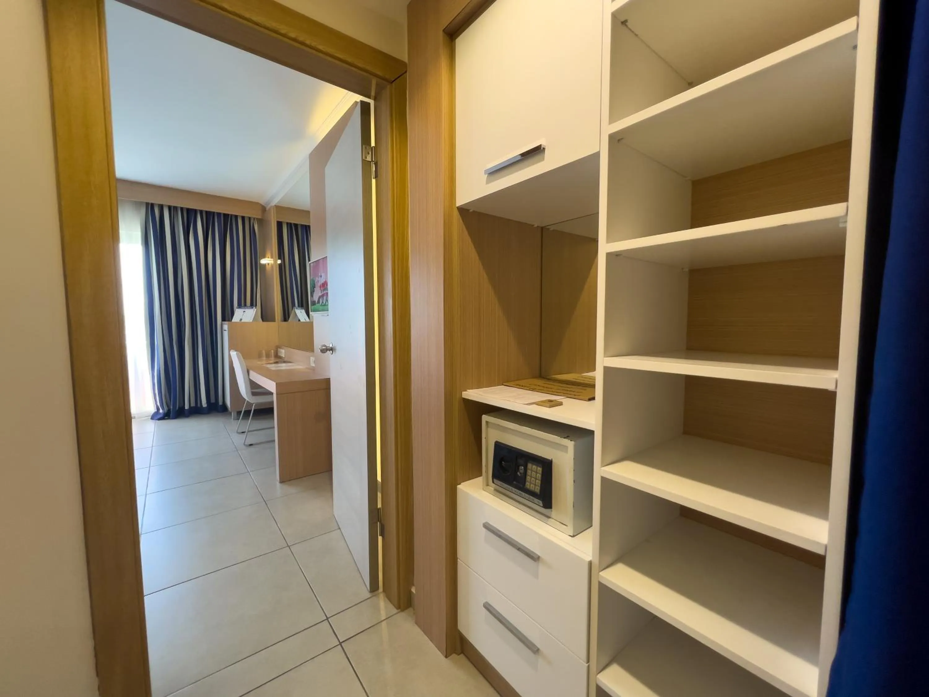 wardrobe in AQI Pegasos World