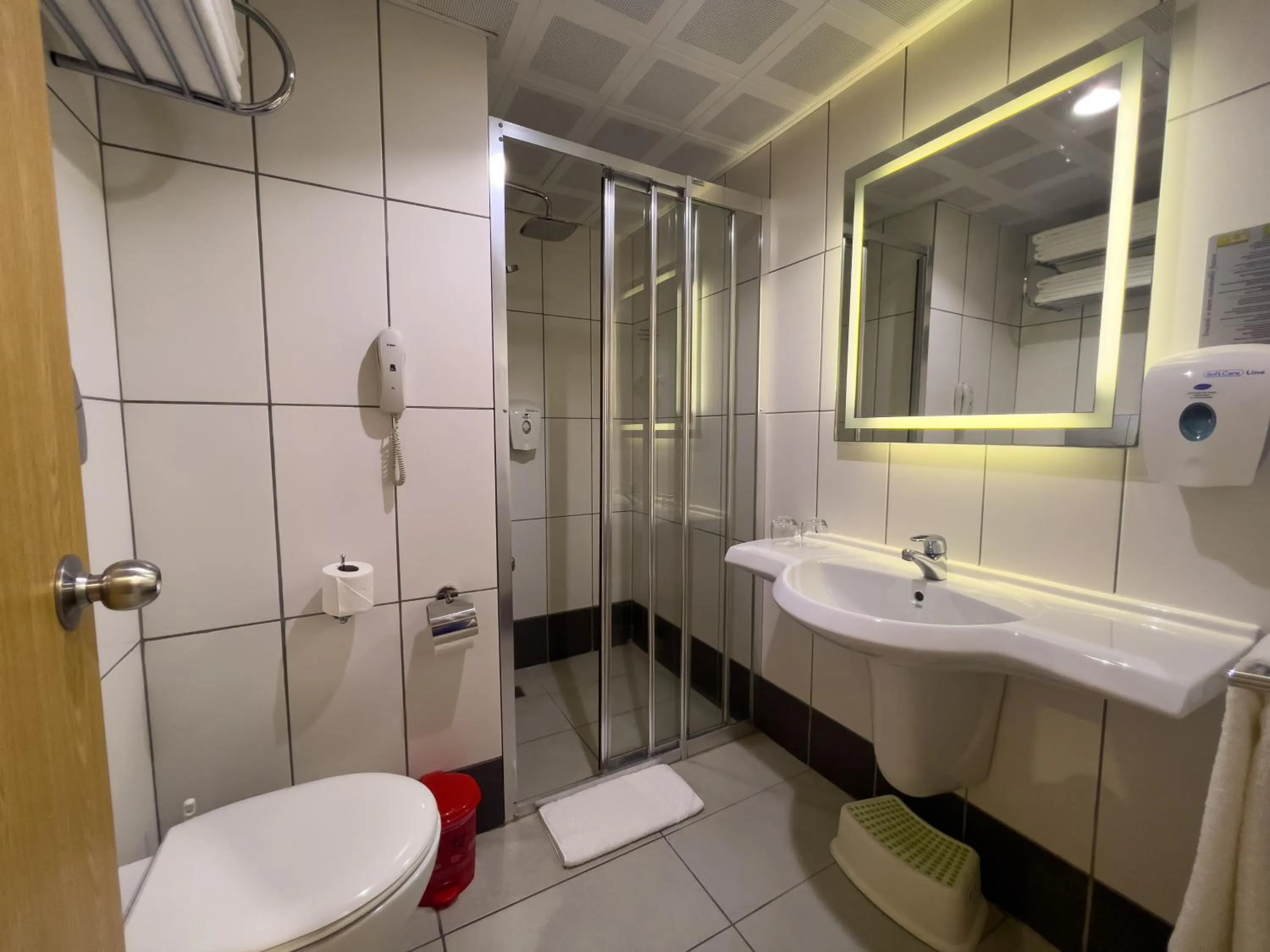 Shower in AQI Pegasos World