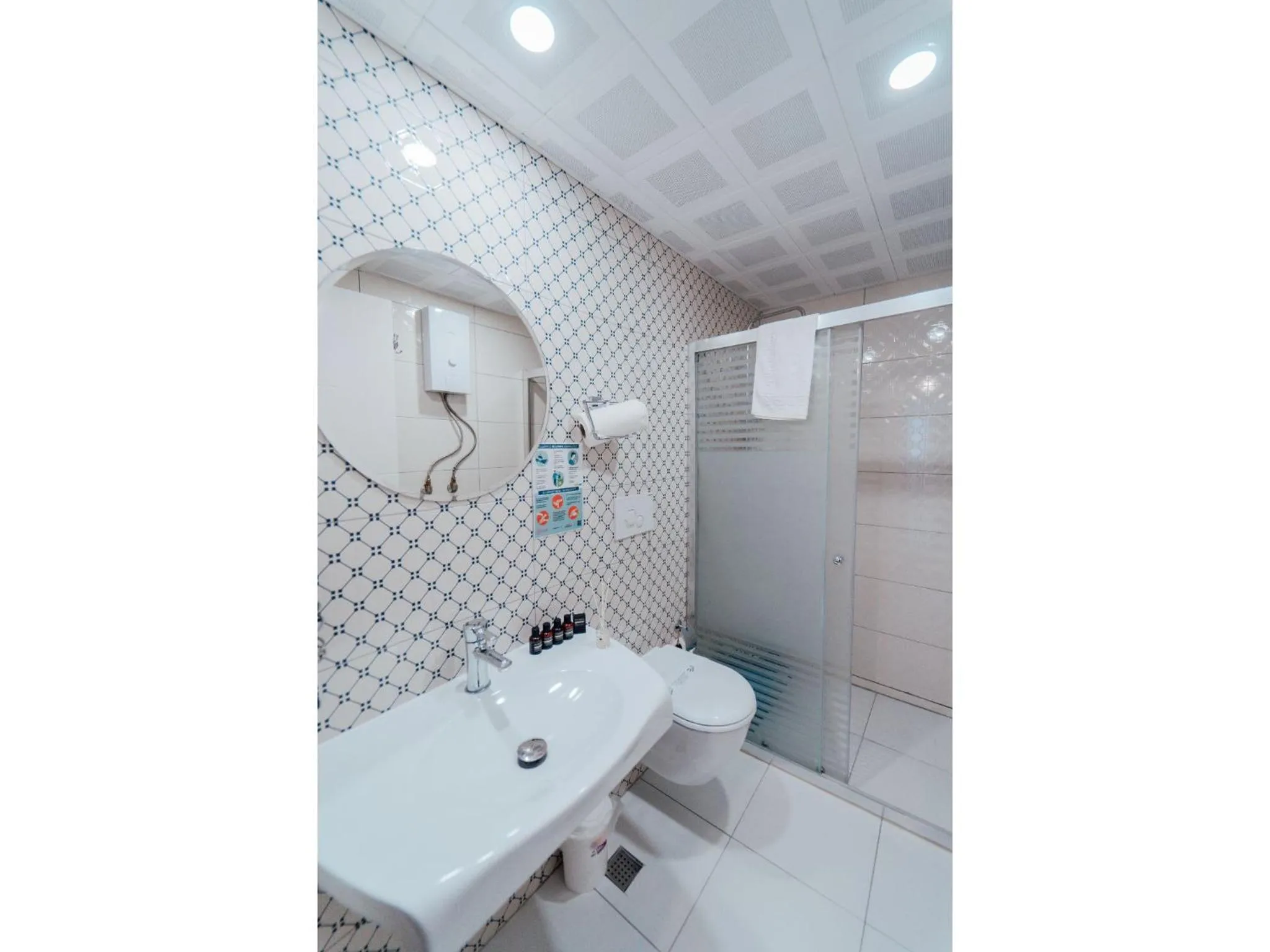 Shower in Fortunella Suites