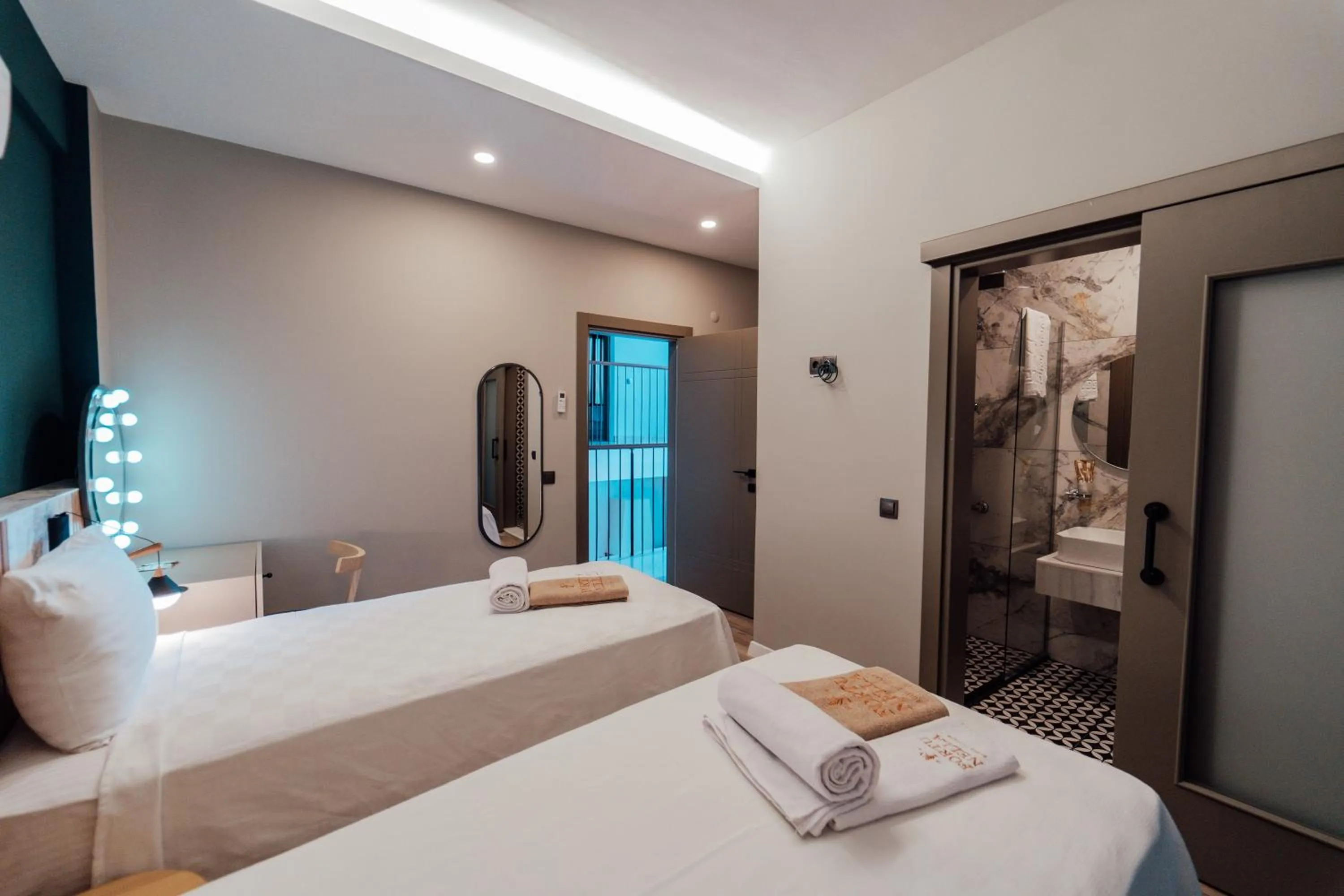 Bedroom, Bed in Fortunella Suites
