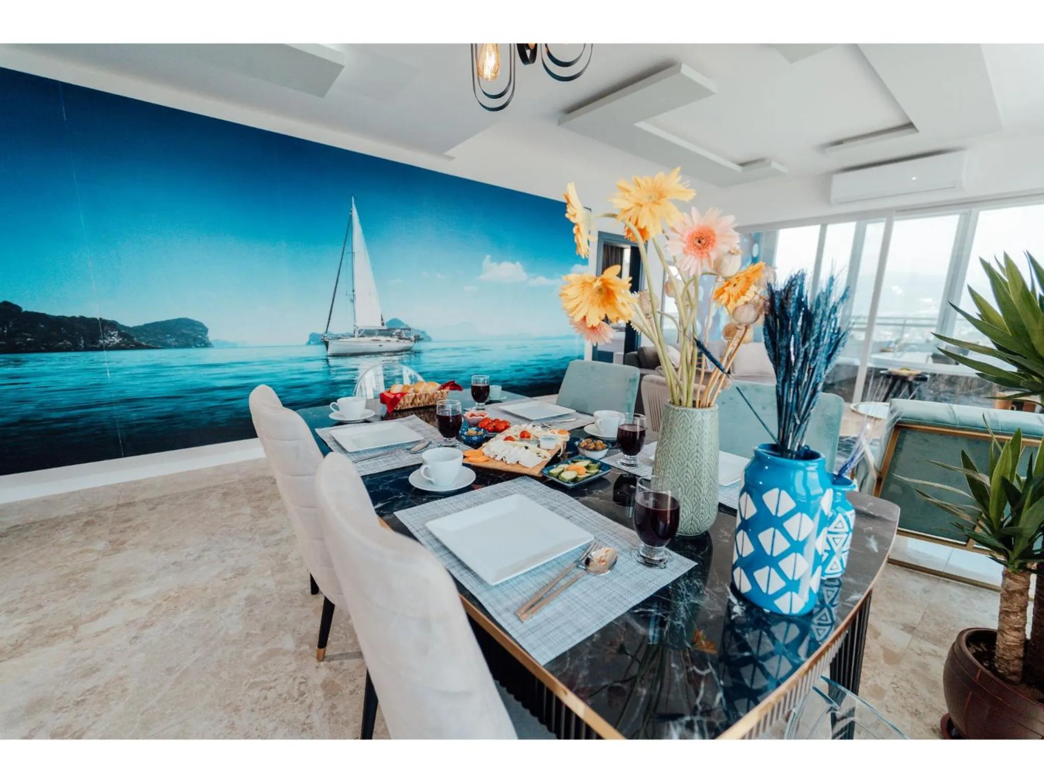 Dining area in Fortunella Suites