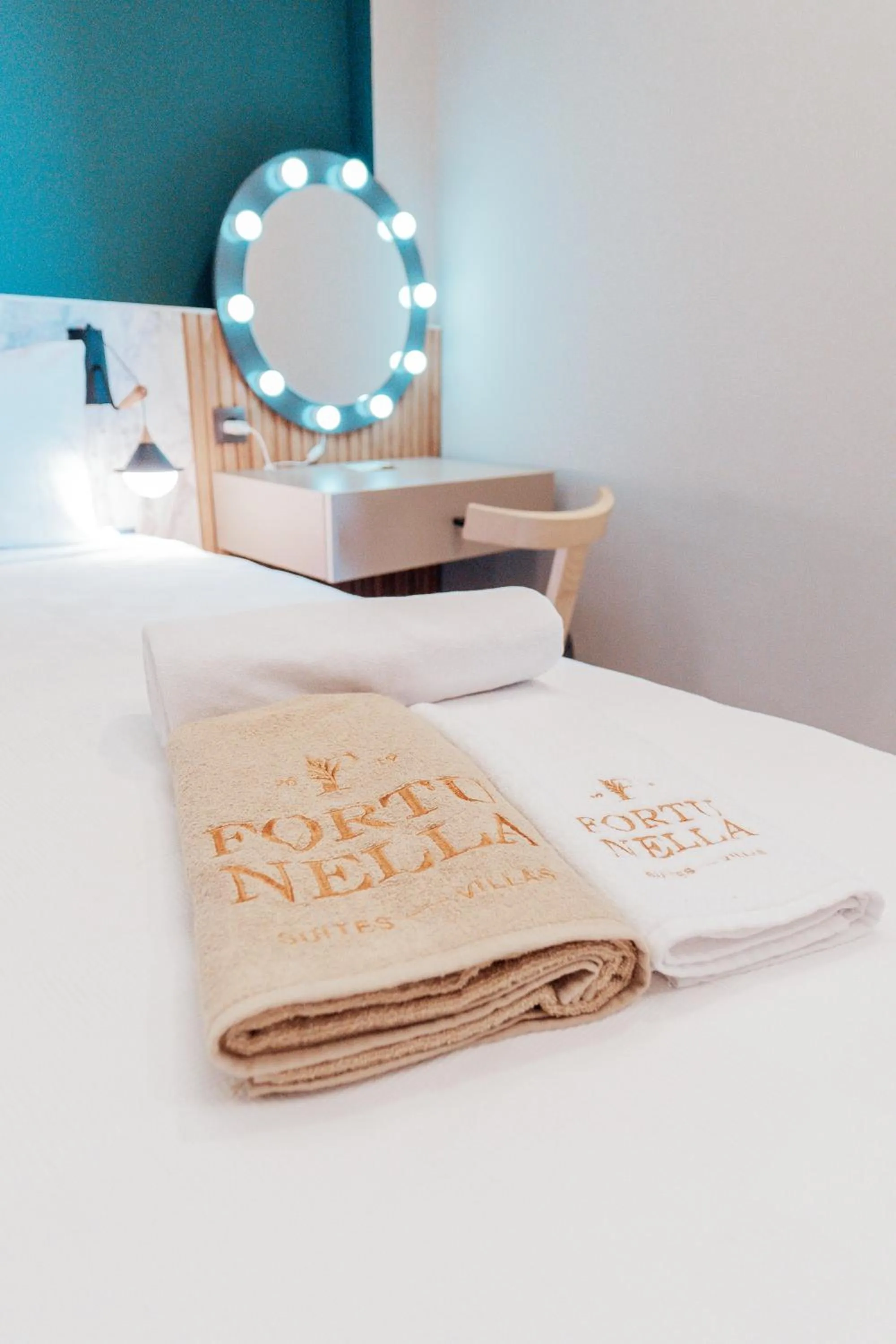 Bedroom, Bed in Fortunella Suites