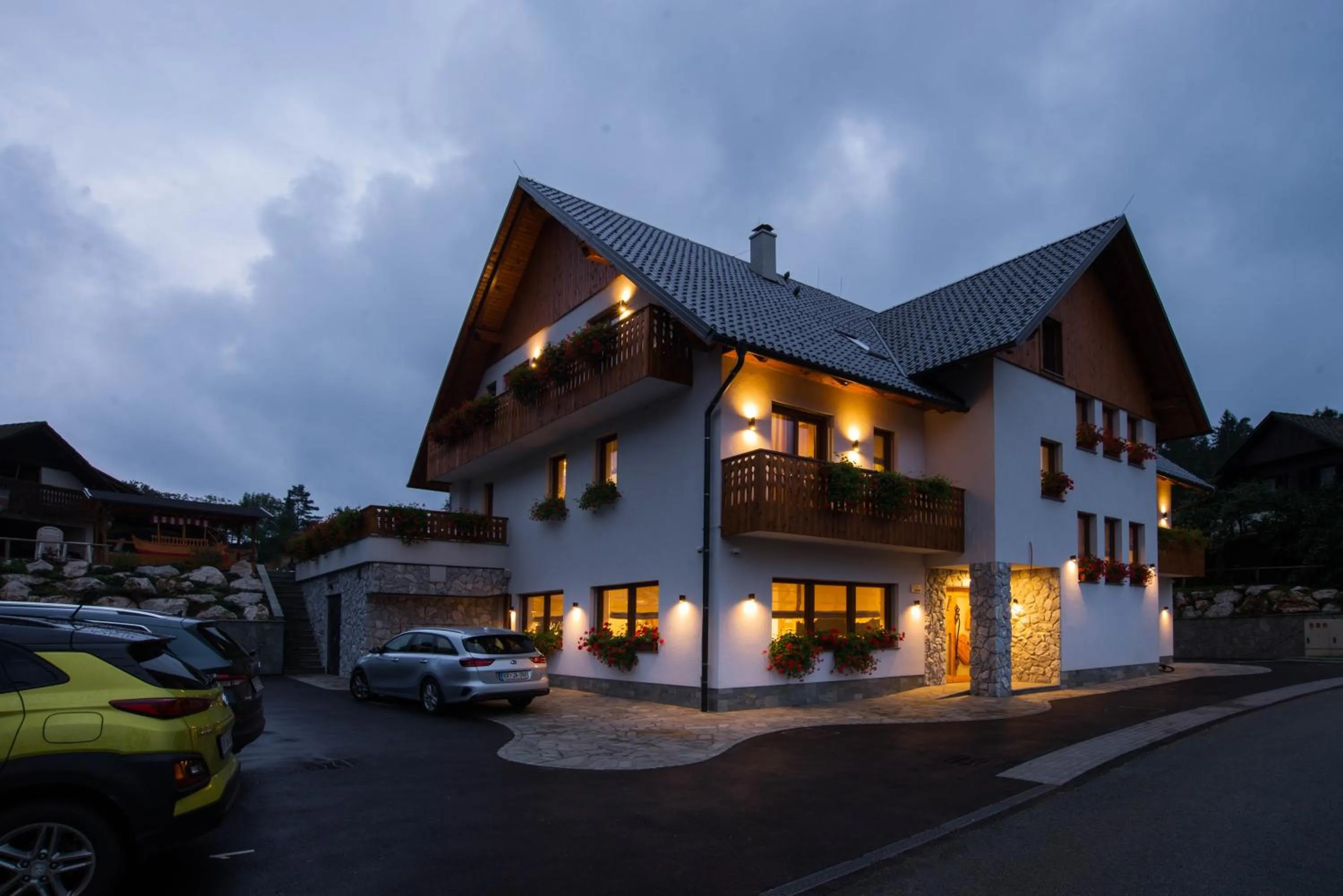 Property building in Pr Anzl