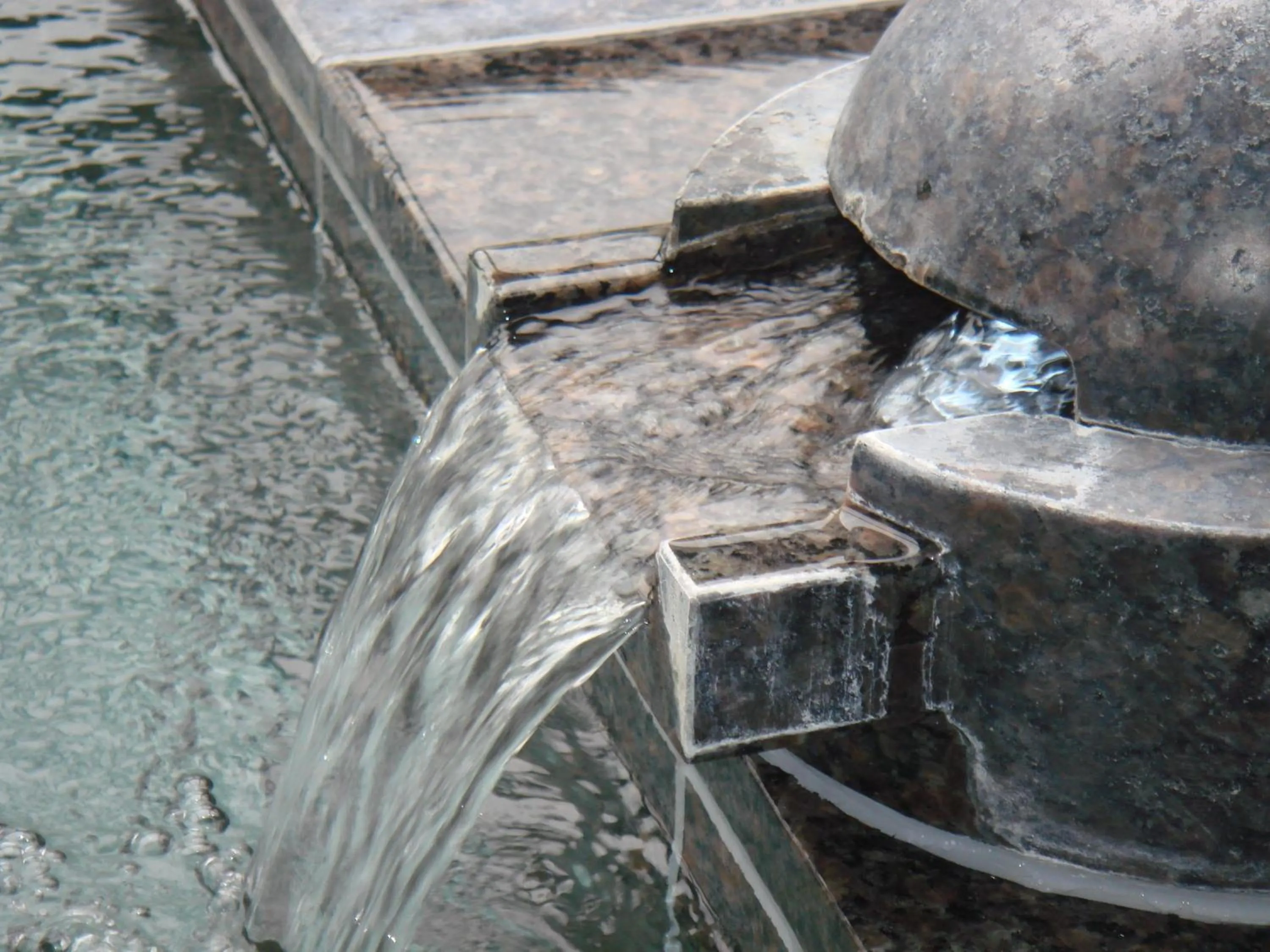 Hot Spring Bath in Hotel Sunbird