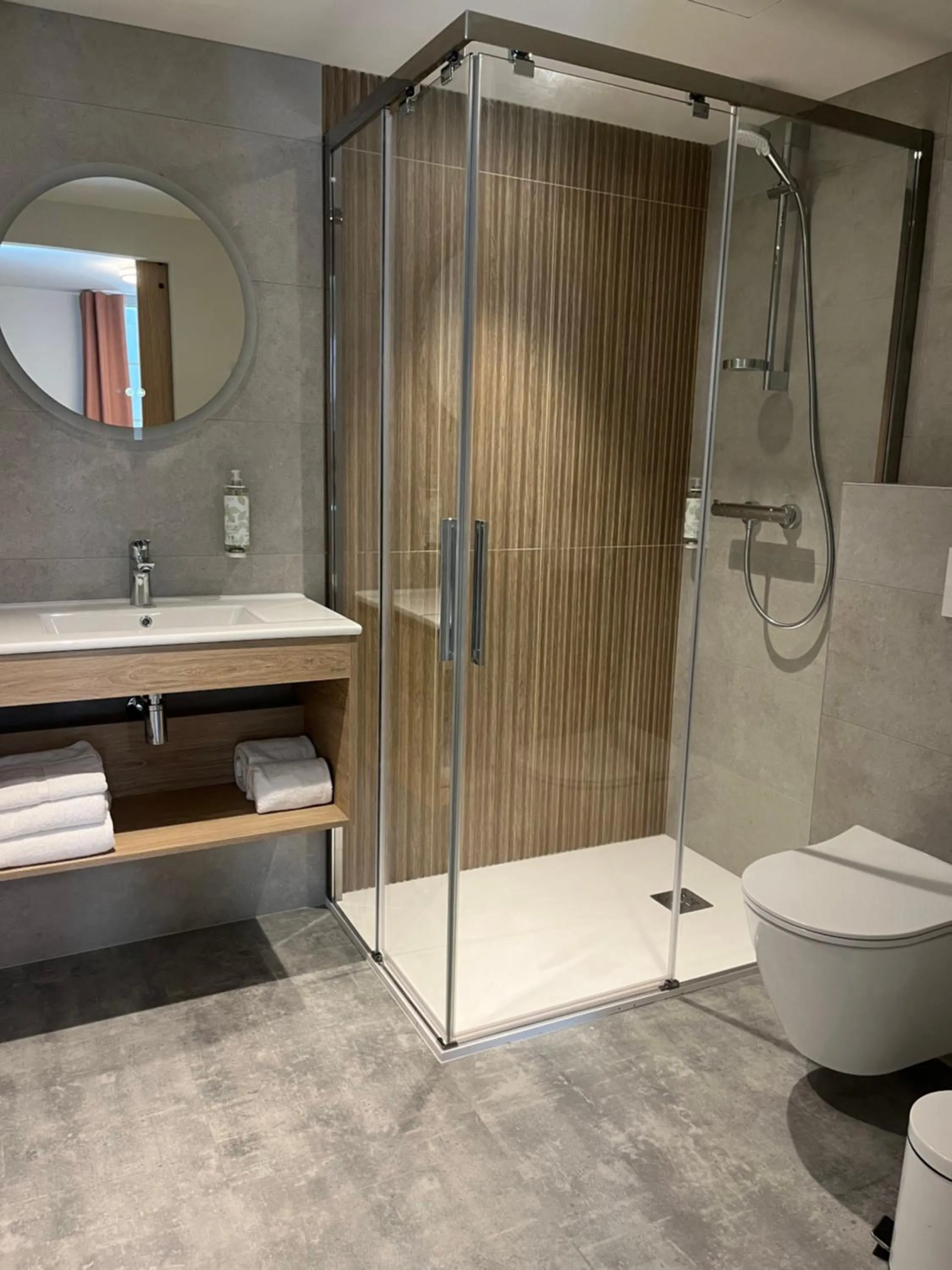 Shower in Hotel Les Tilleuls