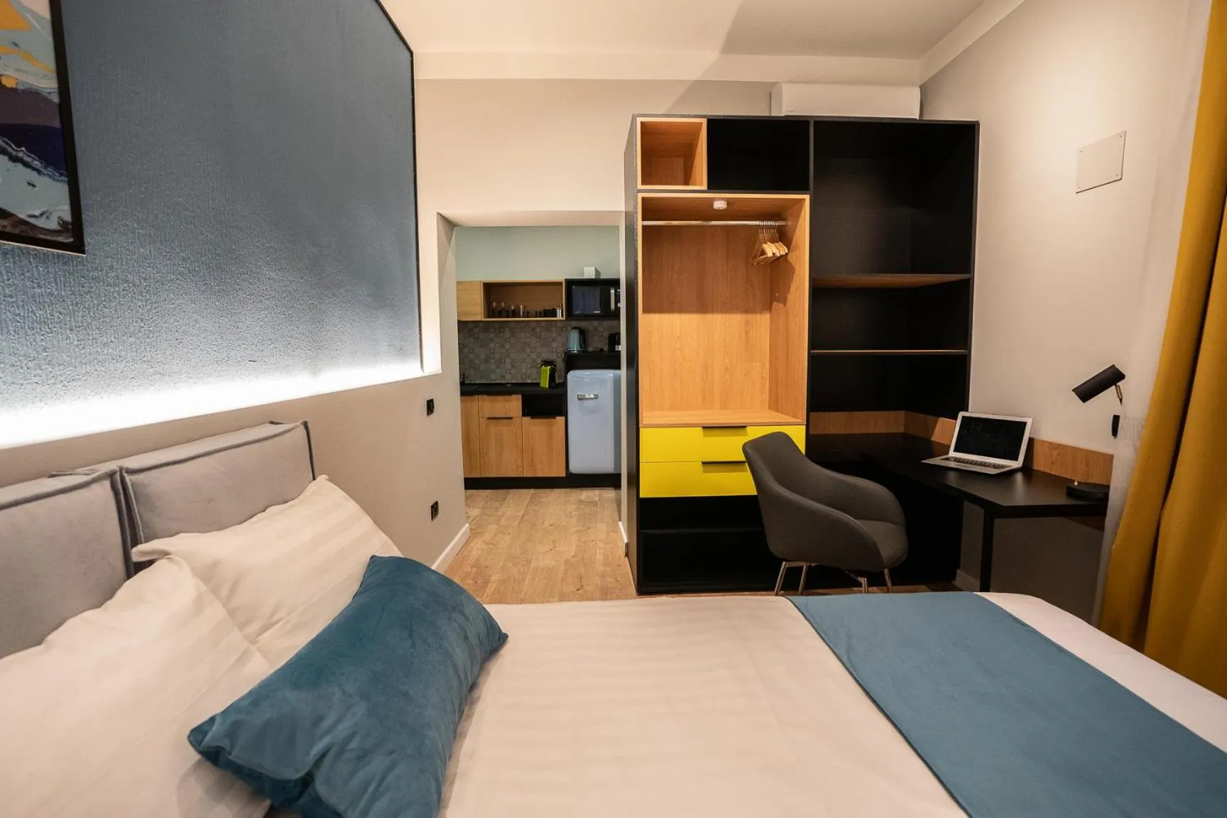 Bedroom, Bed in Emil Balaban Luxury Apart-Hotel