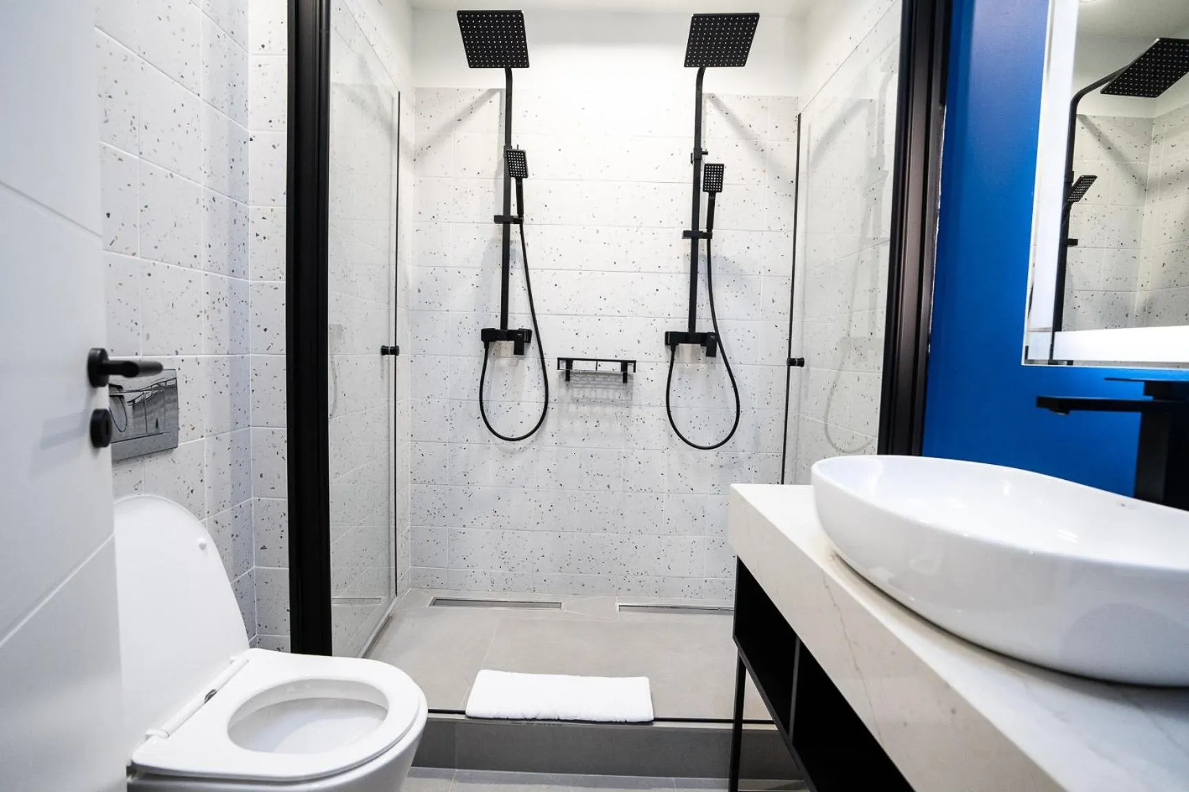 Bathroom in Emil Balaban Luxury Apart-Hotel