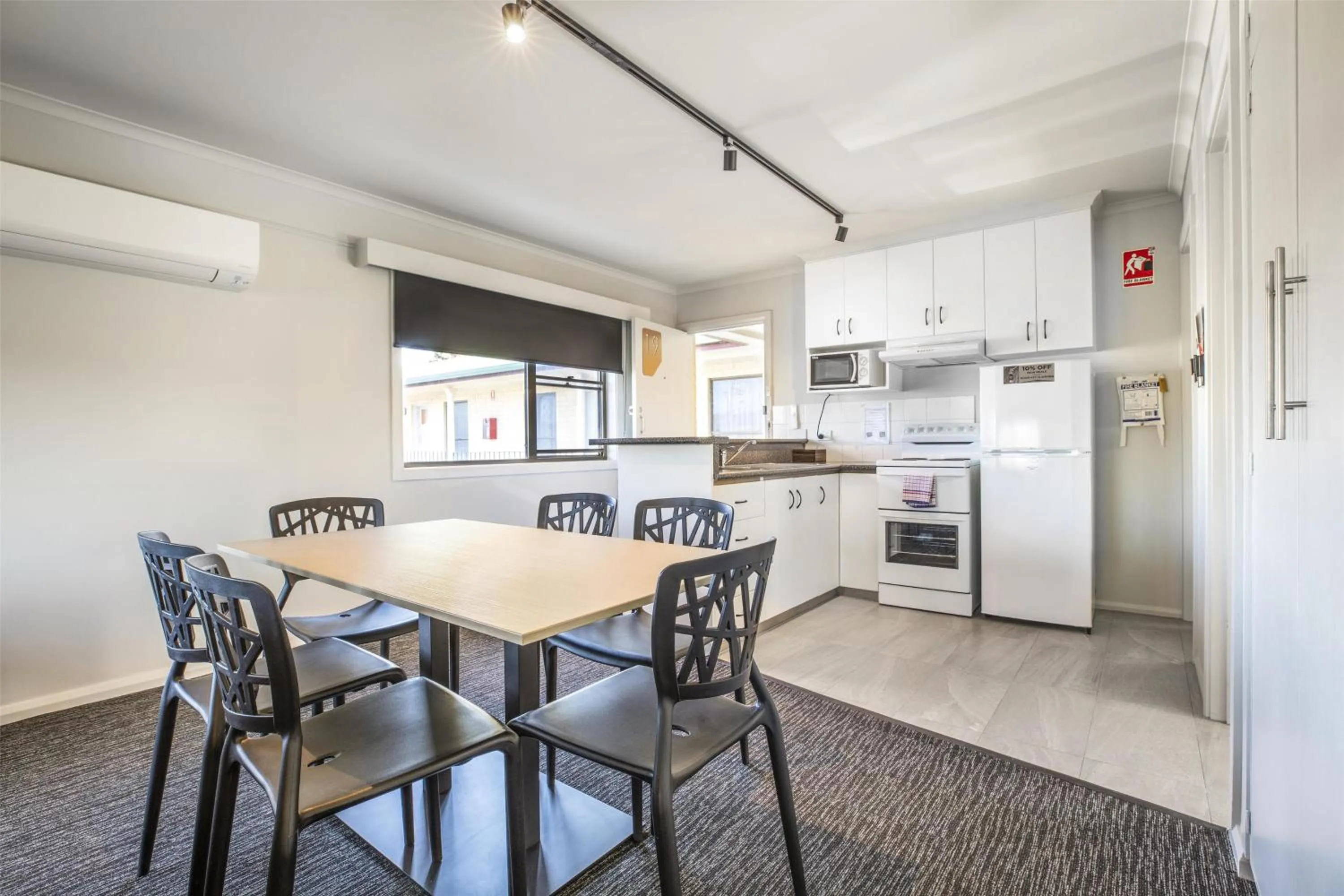 Kitchen or kitchenette in Nightcap at Riverside Hotel