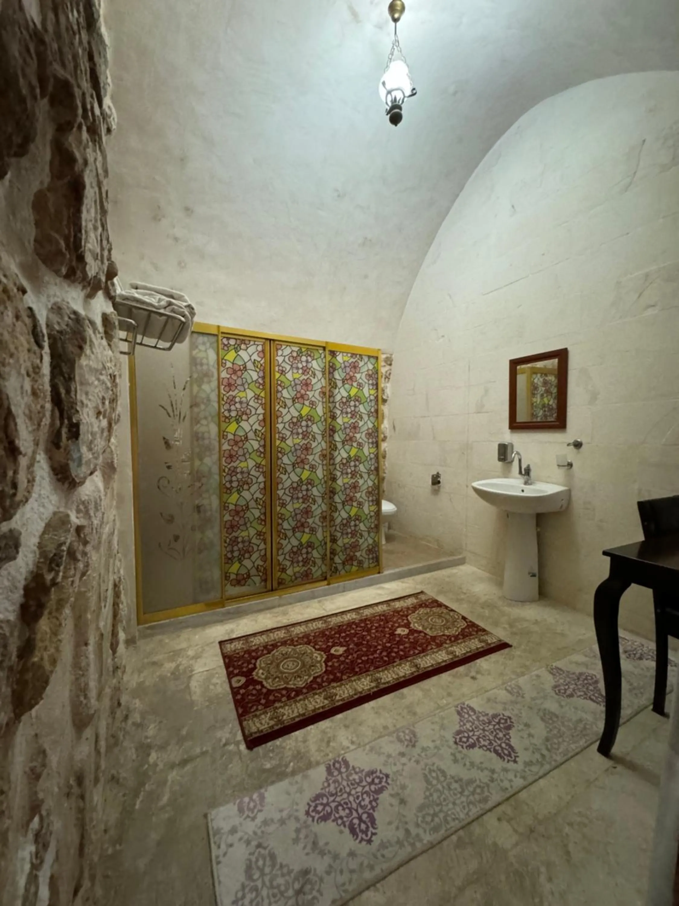 Bathroom in Maristan Tarihi Konak