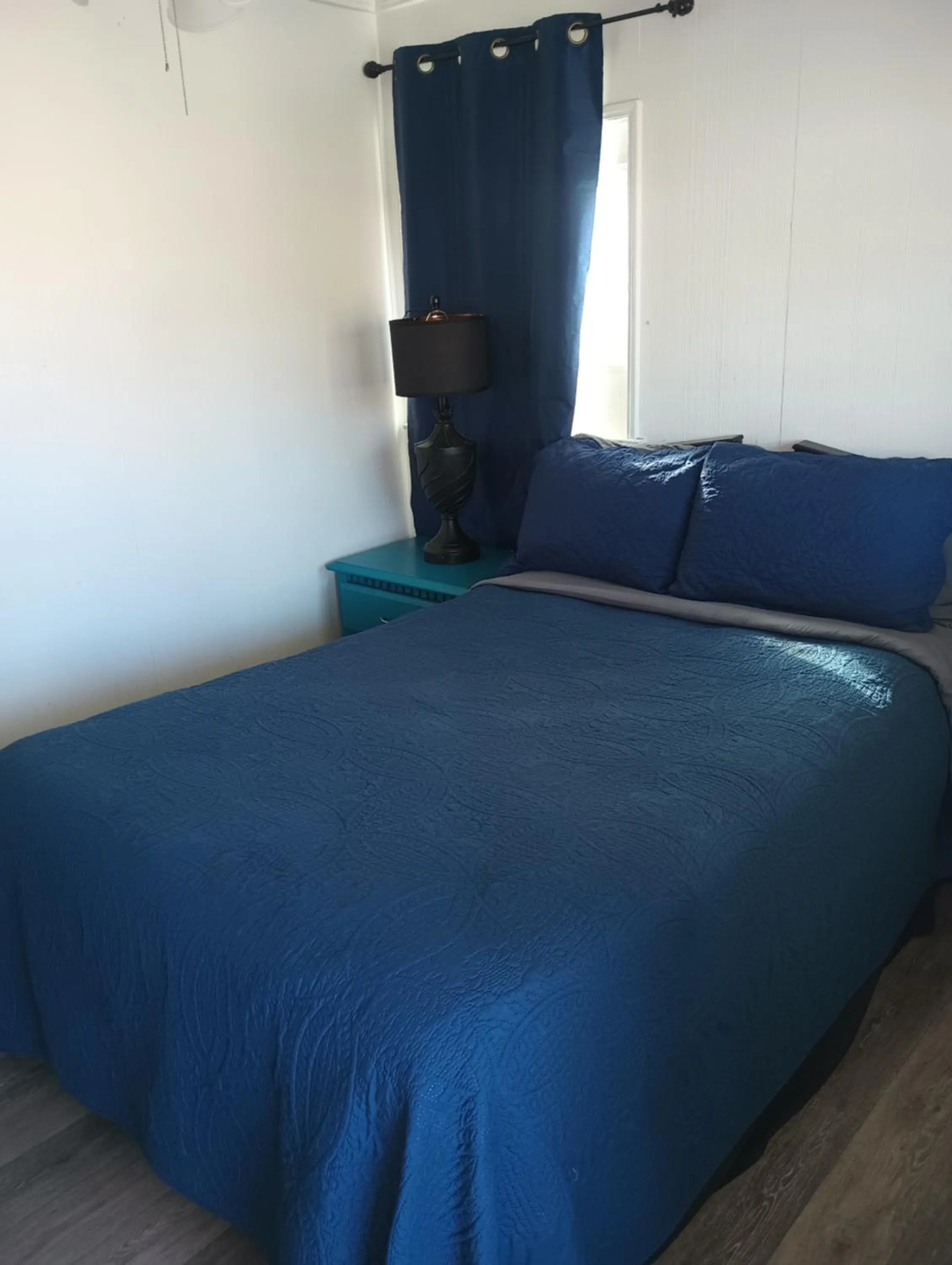 Bedroom, Bed in Oceana Boutique Hotel