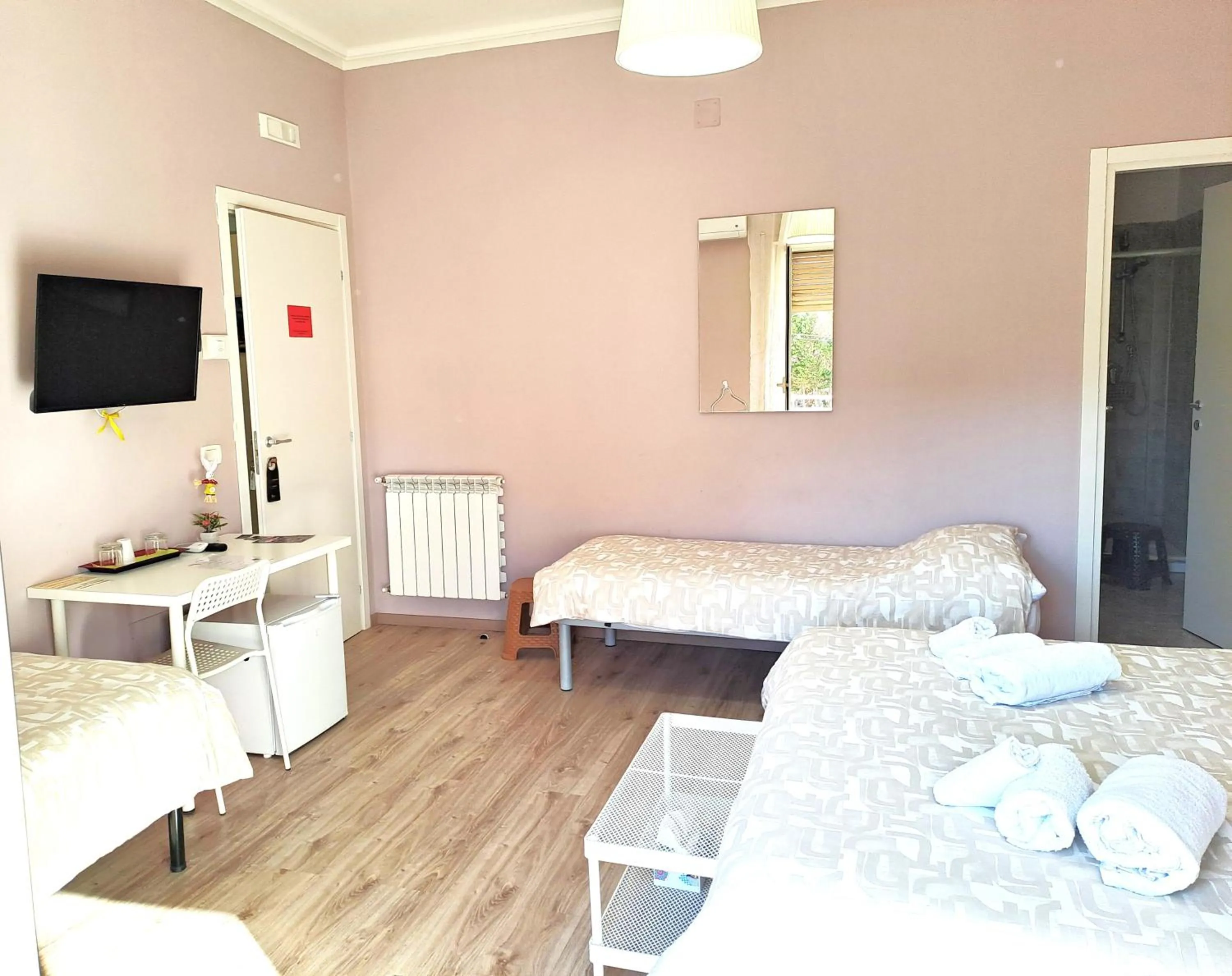 Photo of the whole room, Bed in B&B SALLY