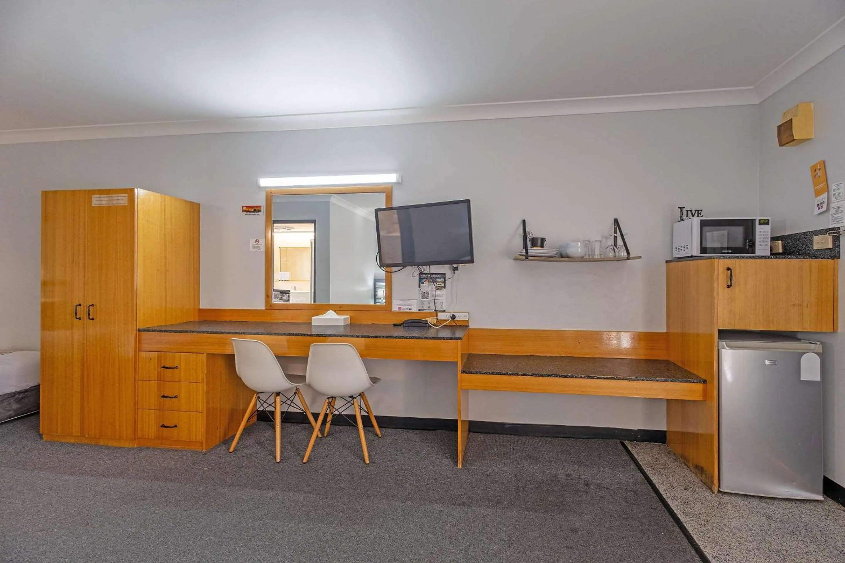 Bedroom in Shearing Shed Motor Inn