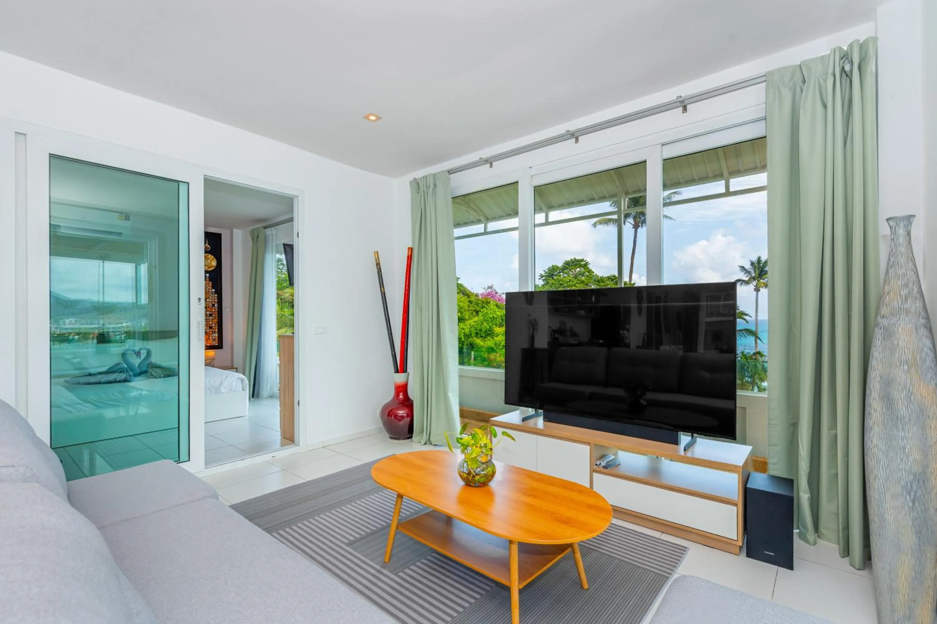 Living room in Kata Hill Sea View Hotel