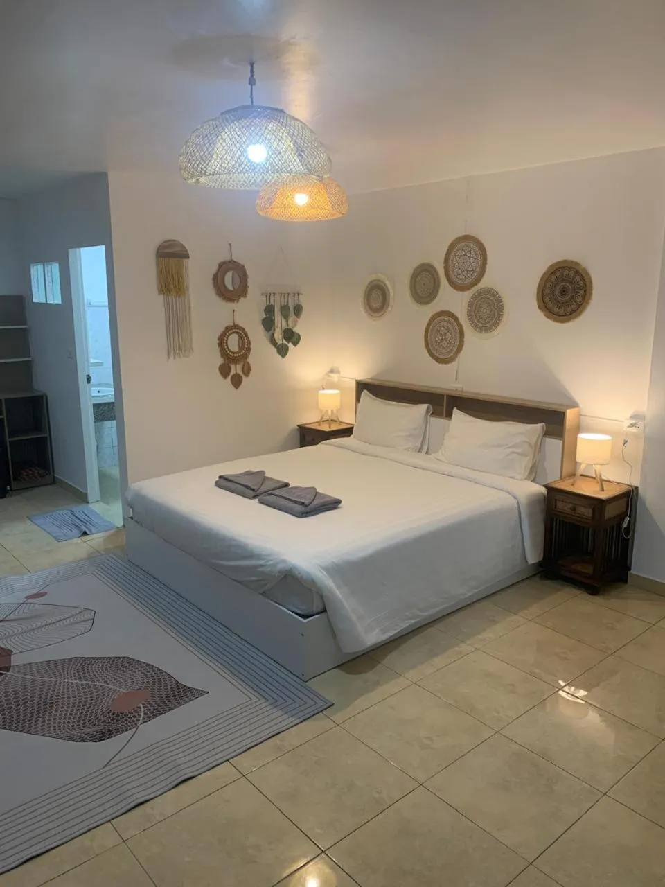 Bed in Kata Hill Sea View Hotel