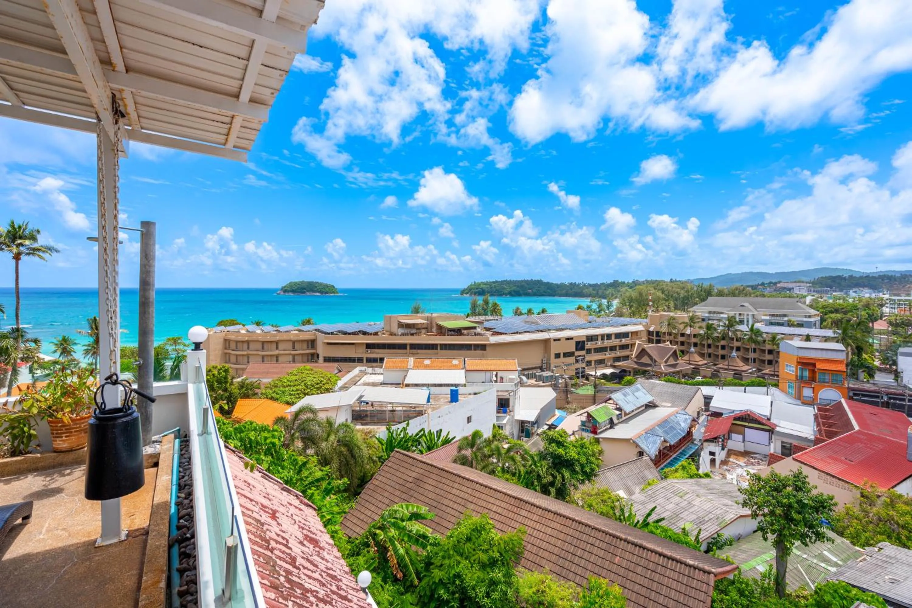 Day in Kata Hill Sea View Hotel