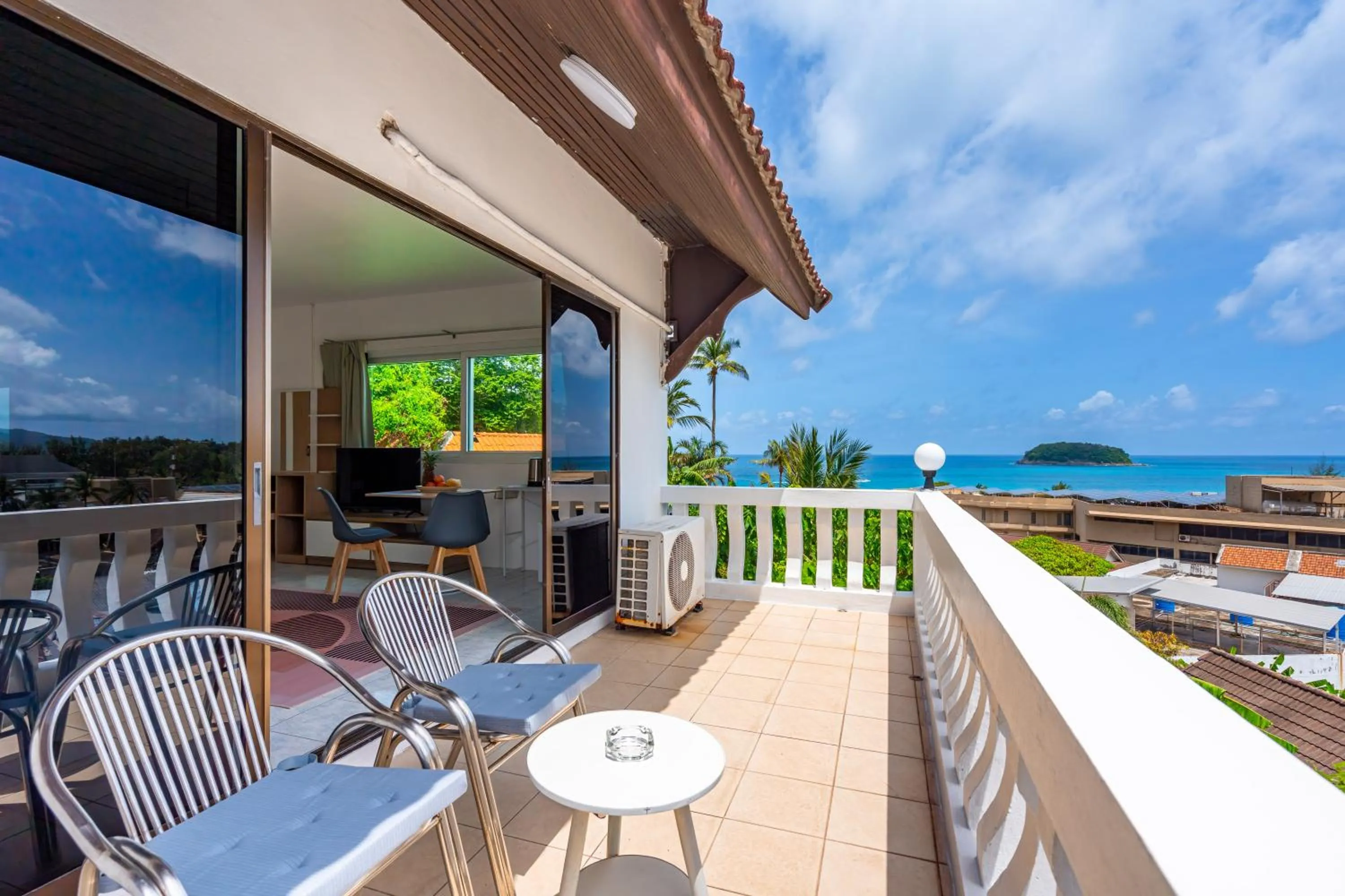 Balcony/Terrace in Kata Hill Sea View Hotel