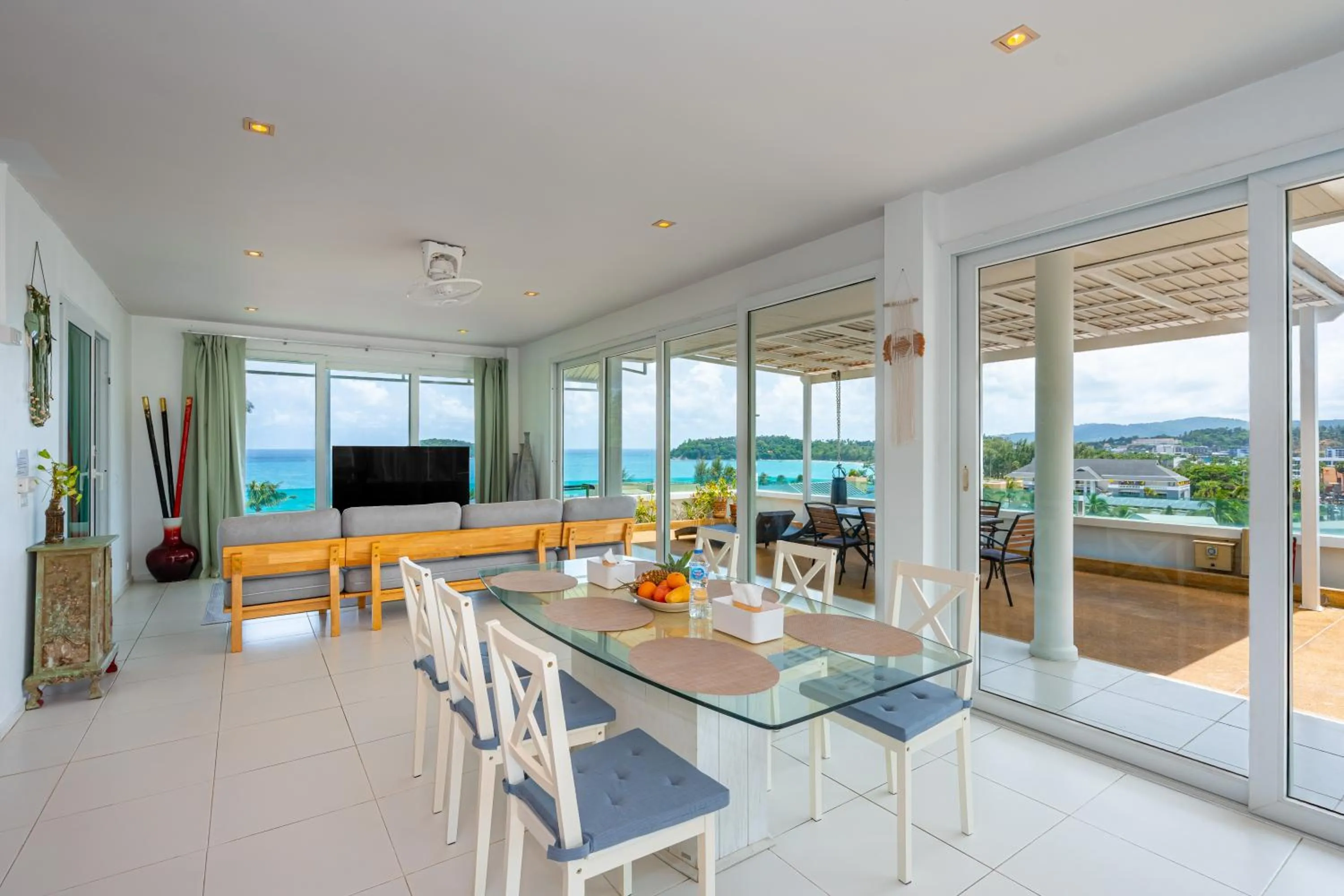 Dinner in Kata Hill Sea View Hotel