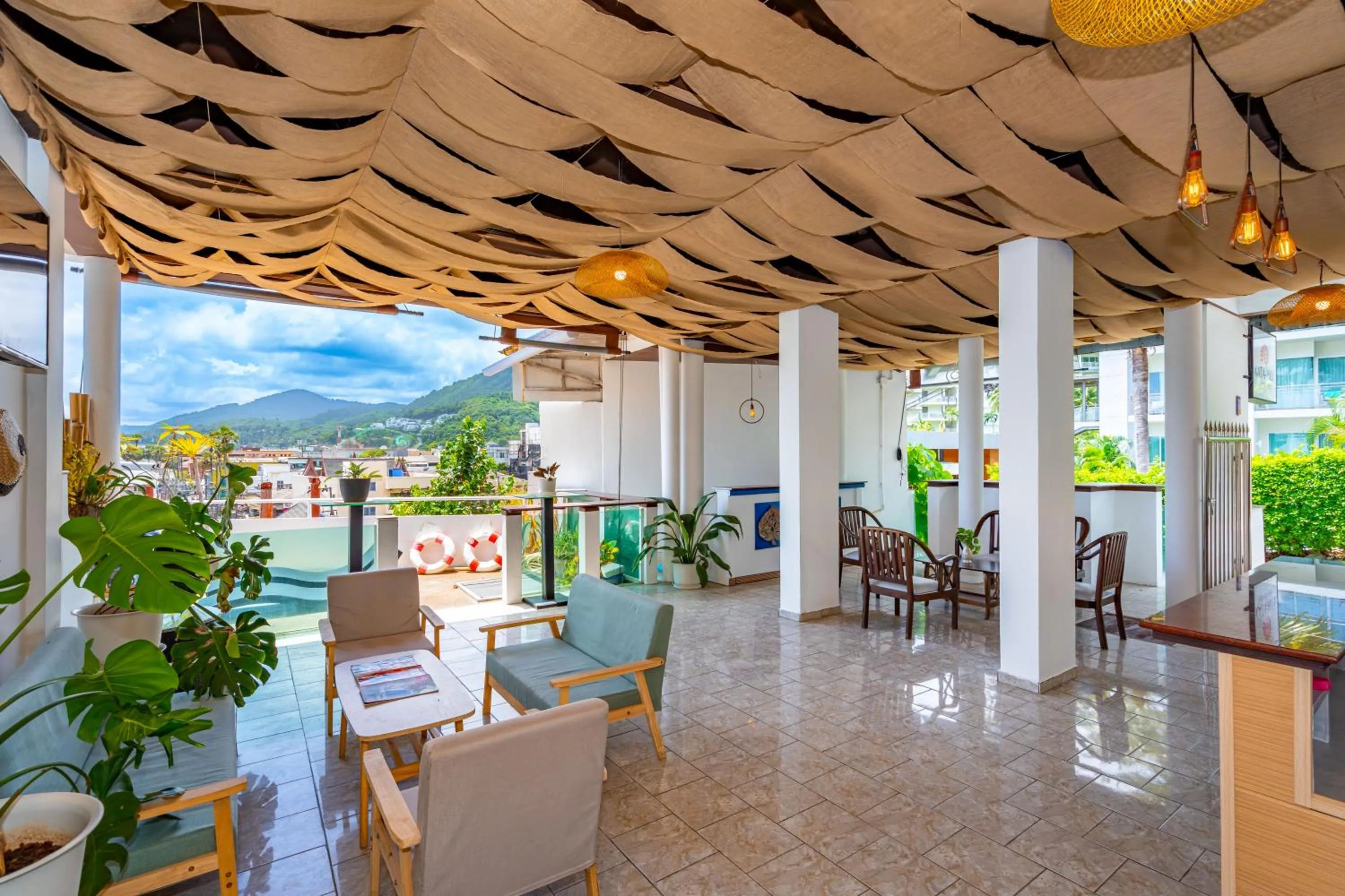 Day in Kata Hill Sea View Hotel