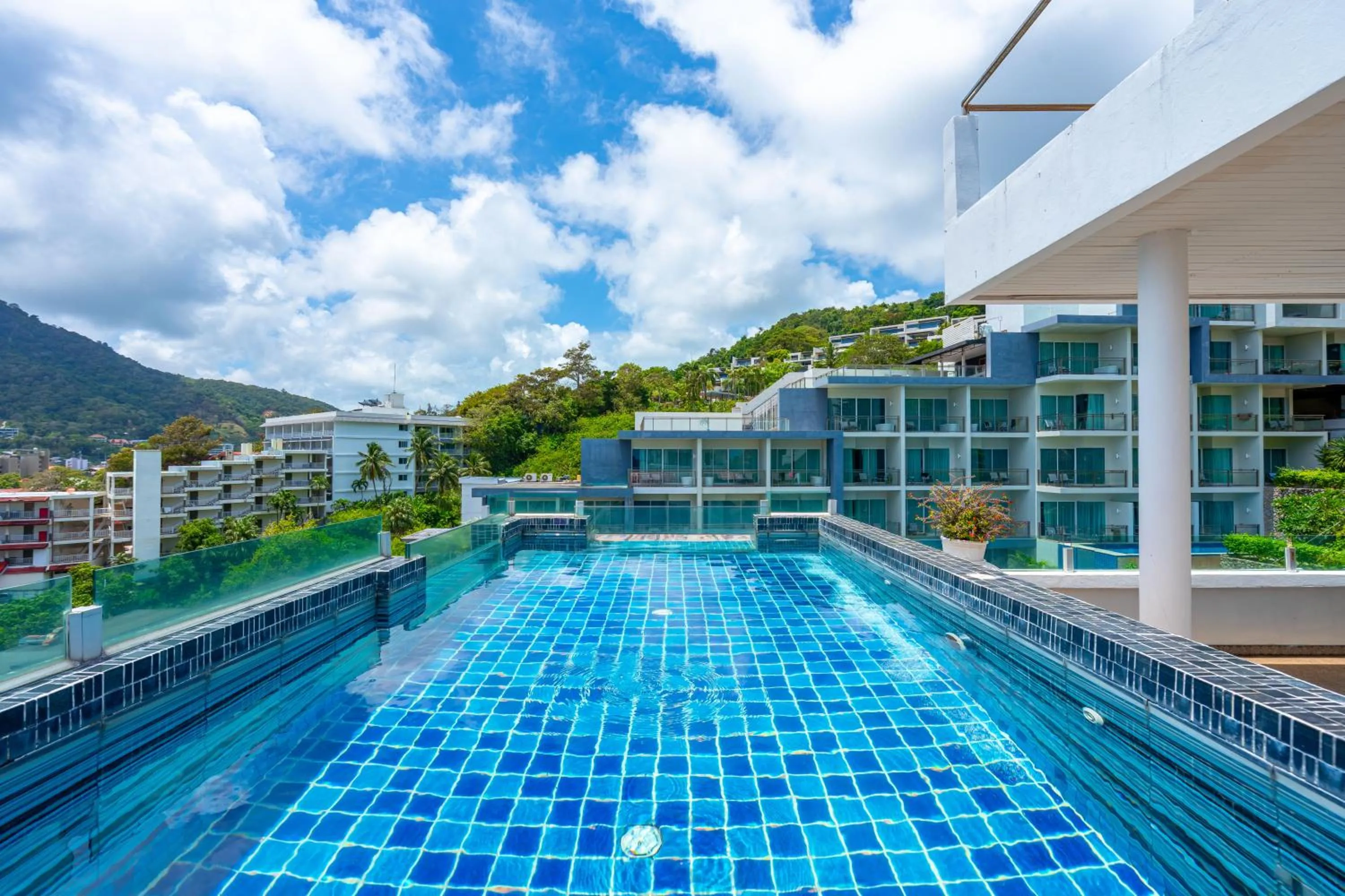 Swimming pool in Kata Hill Sea View Hotel