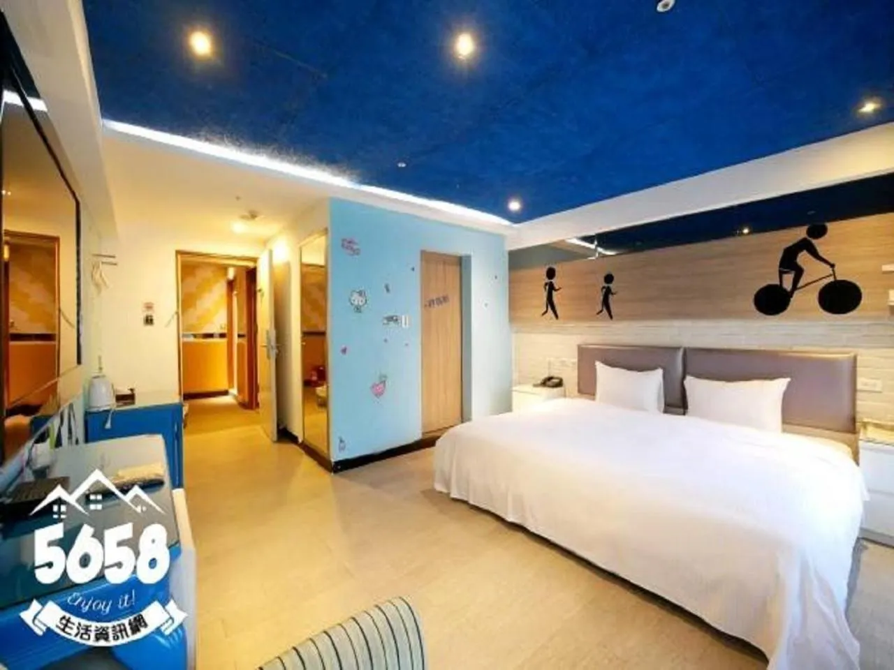 Bed in R8 Eco Hotel