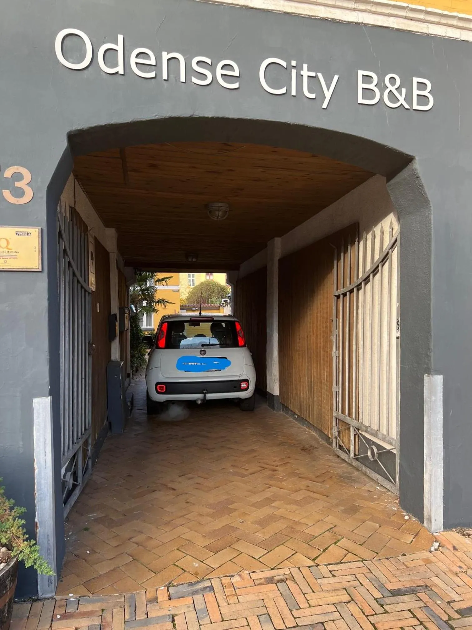 Parking in Odense City B&B