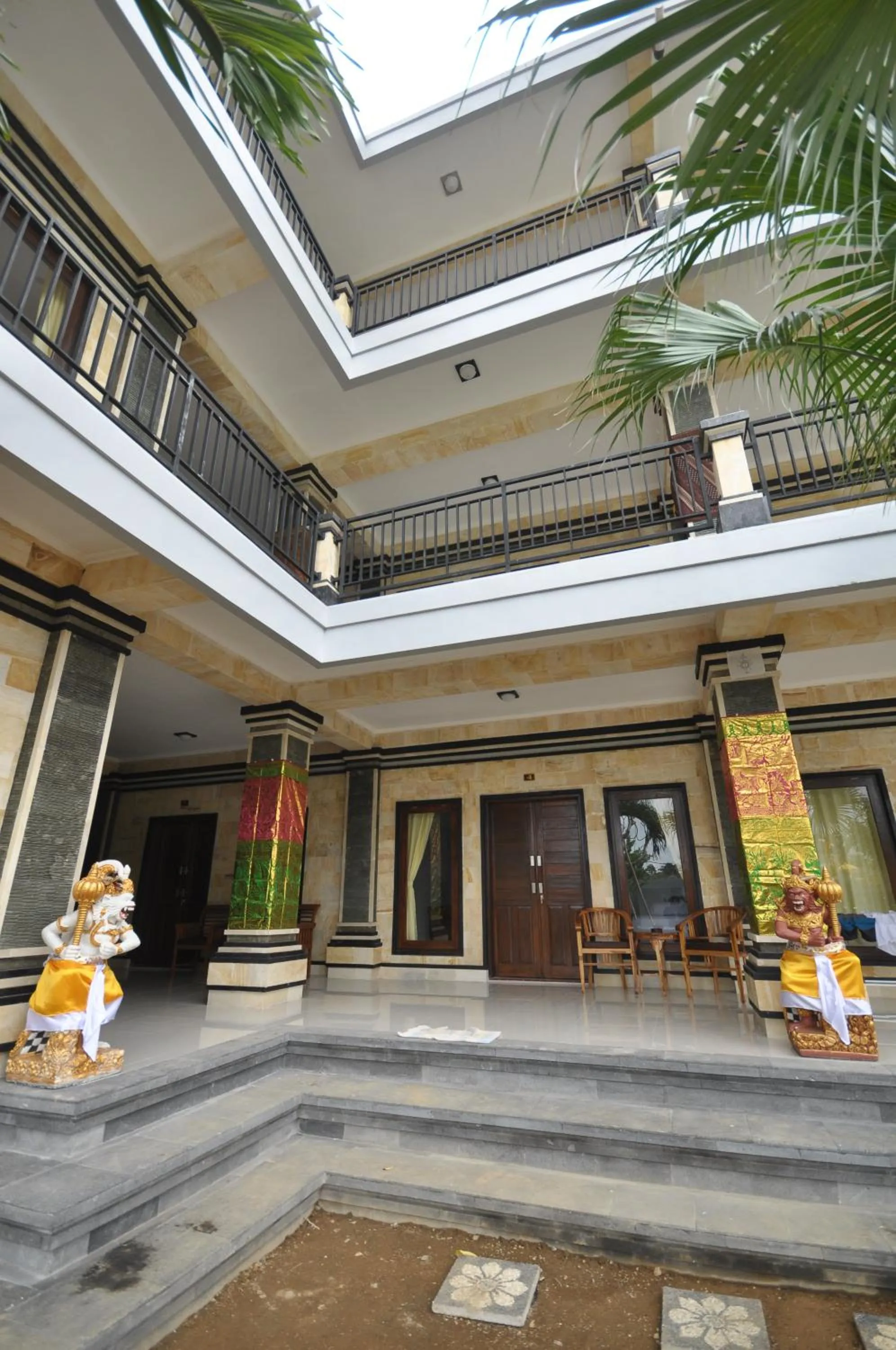 Facade/entrance in Putu Guest House 2