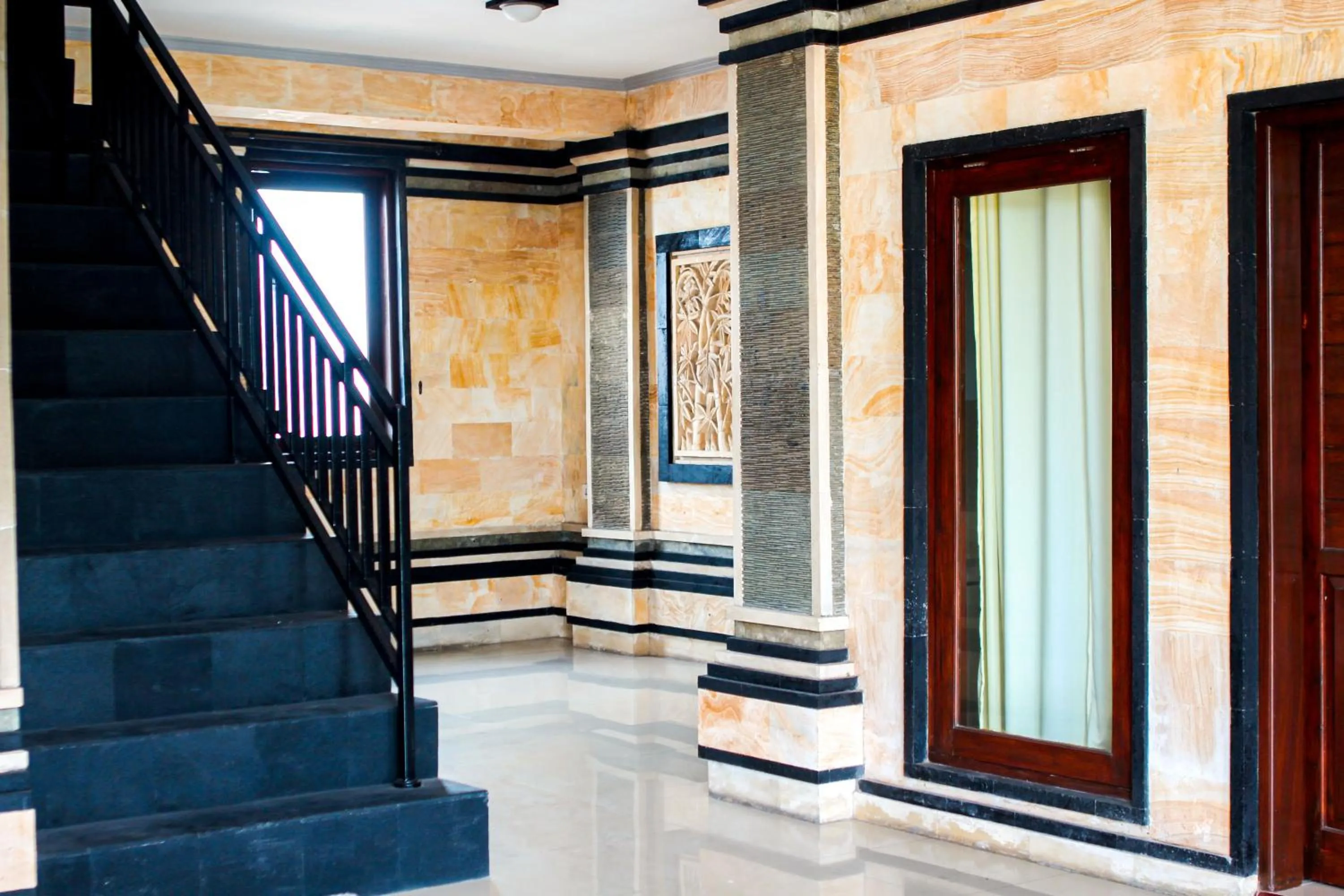 Property building in Putu Guest House 2