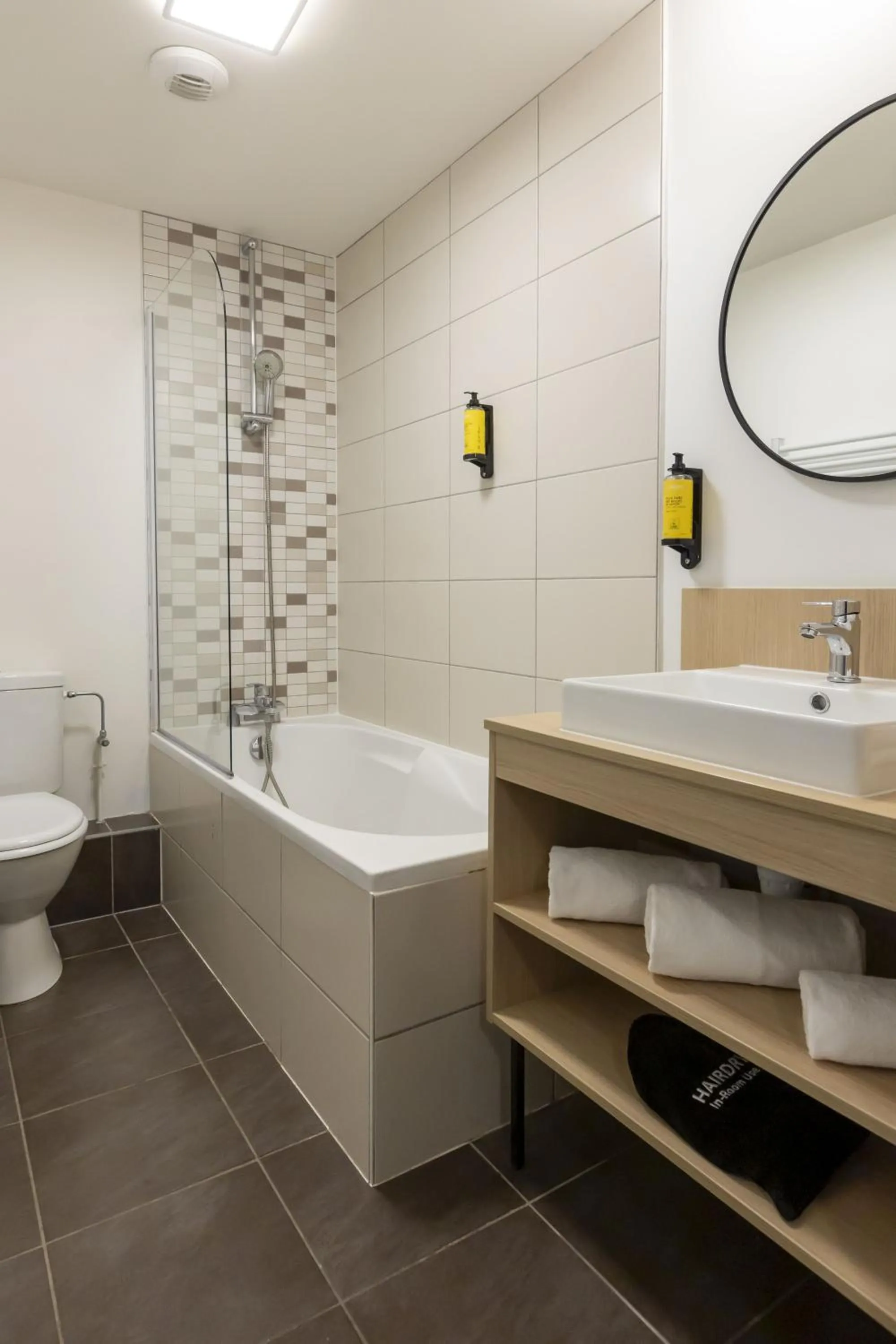 Bathroom in Appart Hotel Odalys City Strasbourg Green Marsh