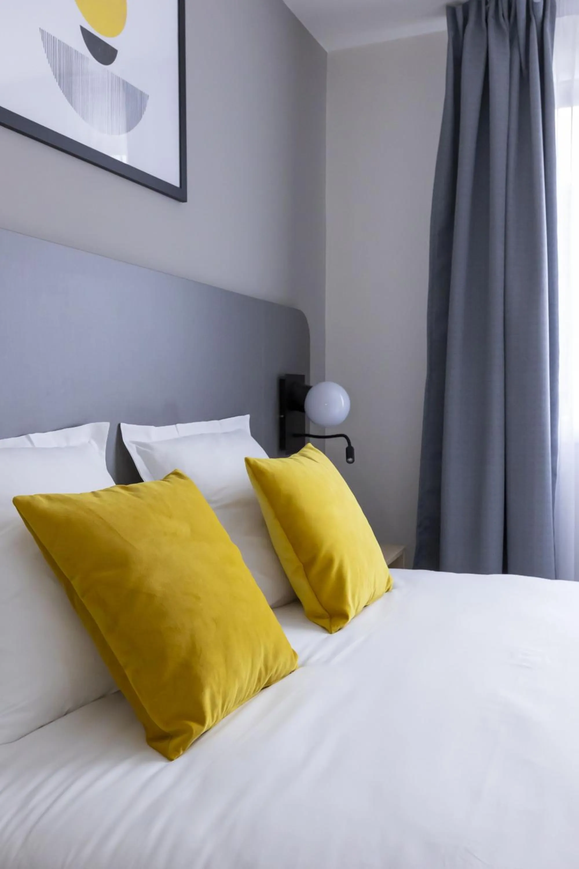 Bedroom, Bed in Appart Hotel Odalys City Strasbourg Green Marsh