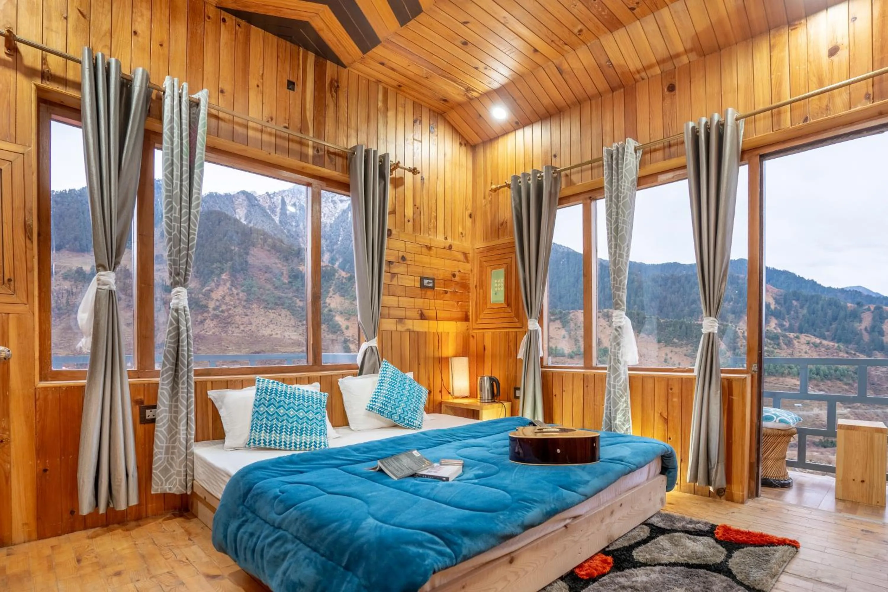 Bed in Zostel Rajgundha