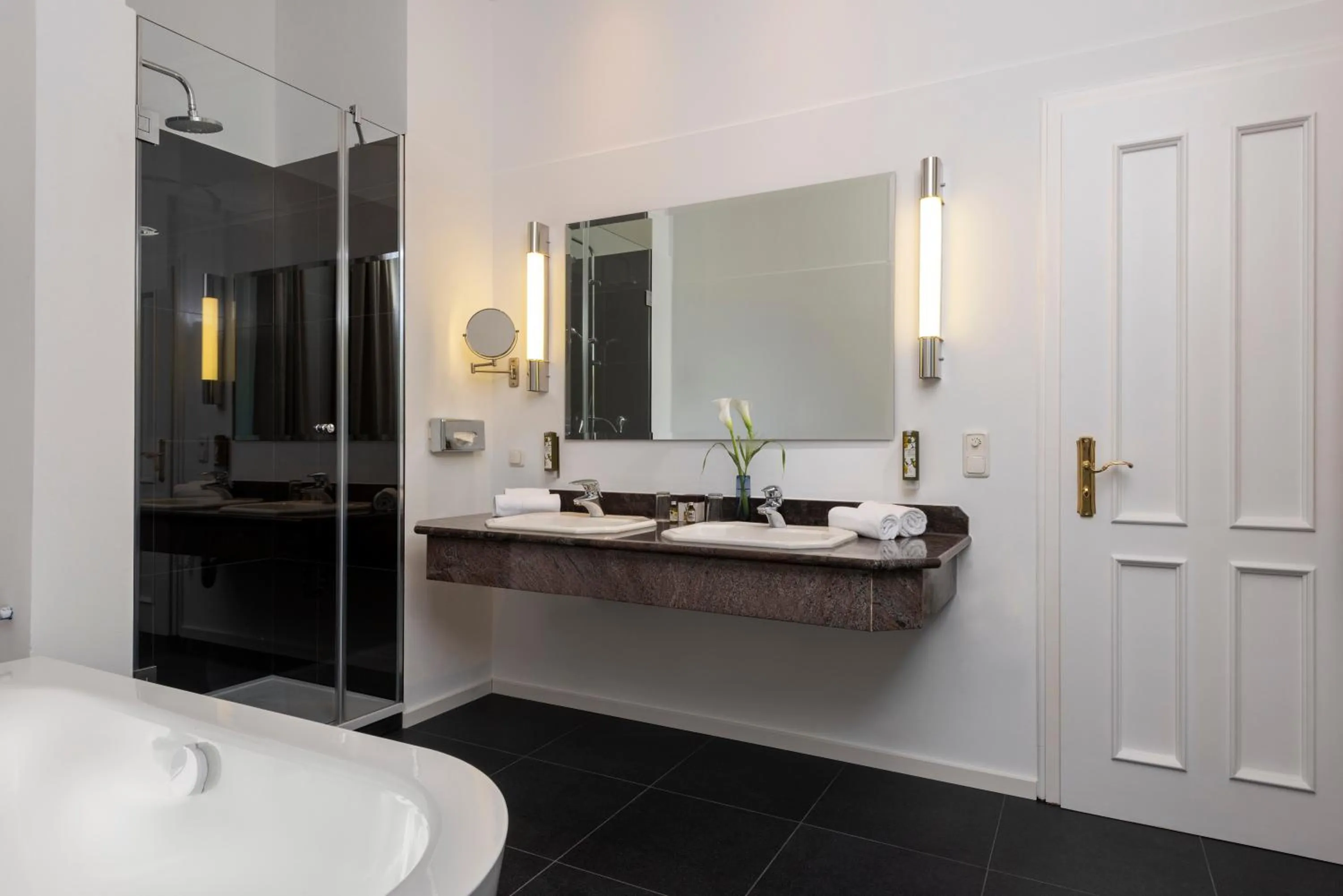 Bathroom in Precise Resort Rügen Apartments & SPLASH Erlebniswelt