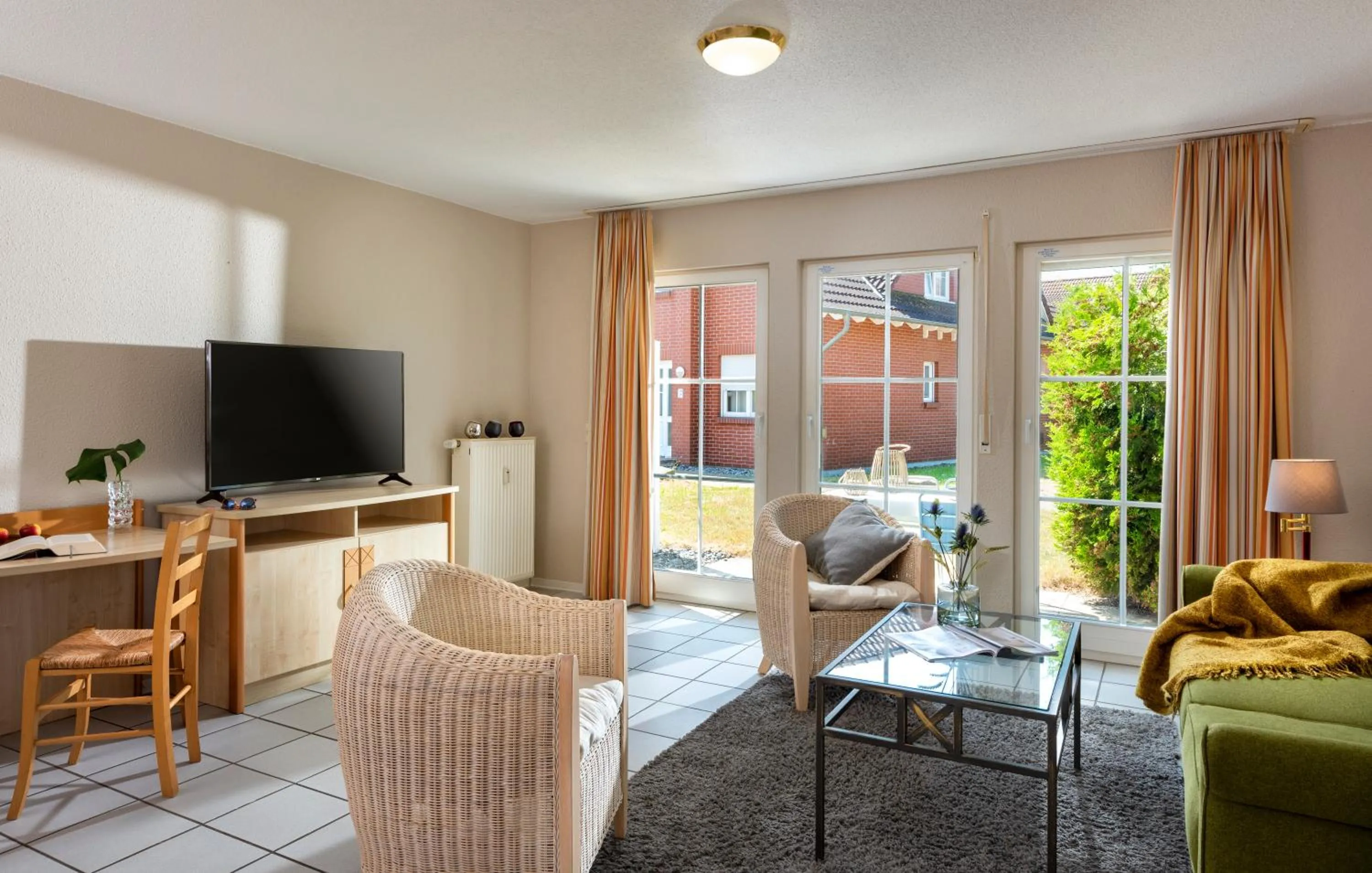 Living room in Precise Resort Rügen Apartments & SPLASH Erlebniswelt