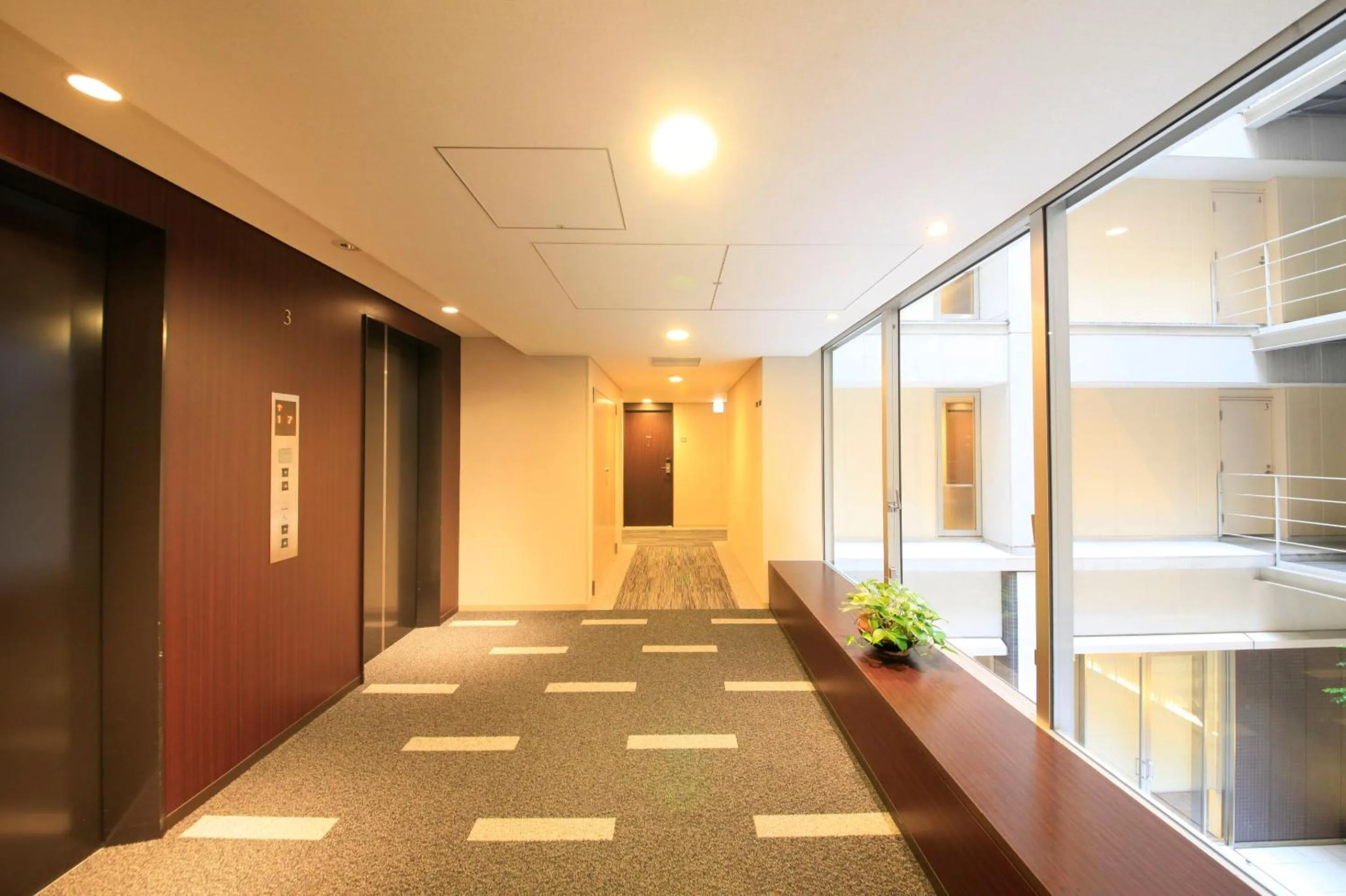 elevator in Richmond Hotel Tokyo Shiba