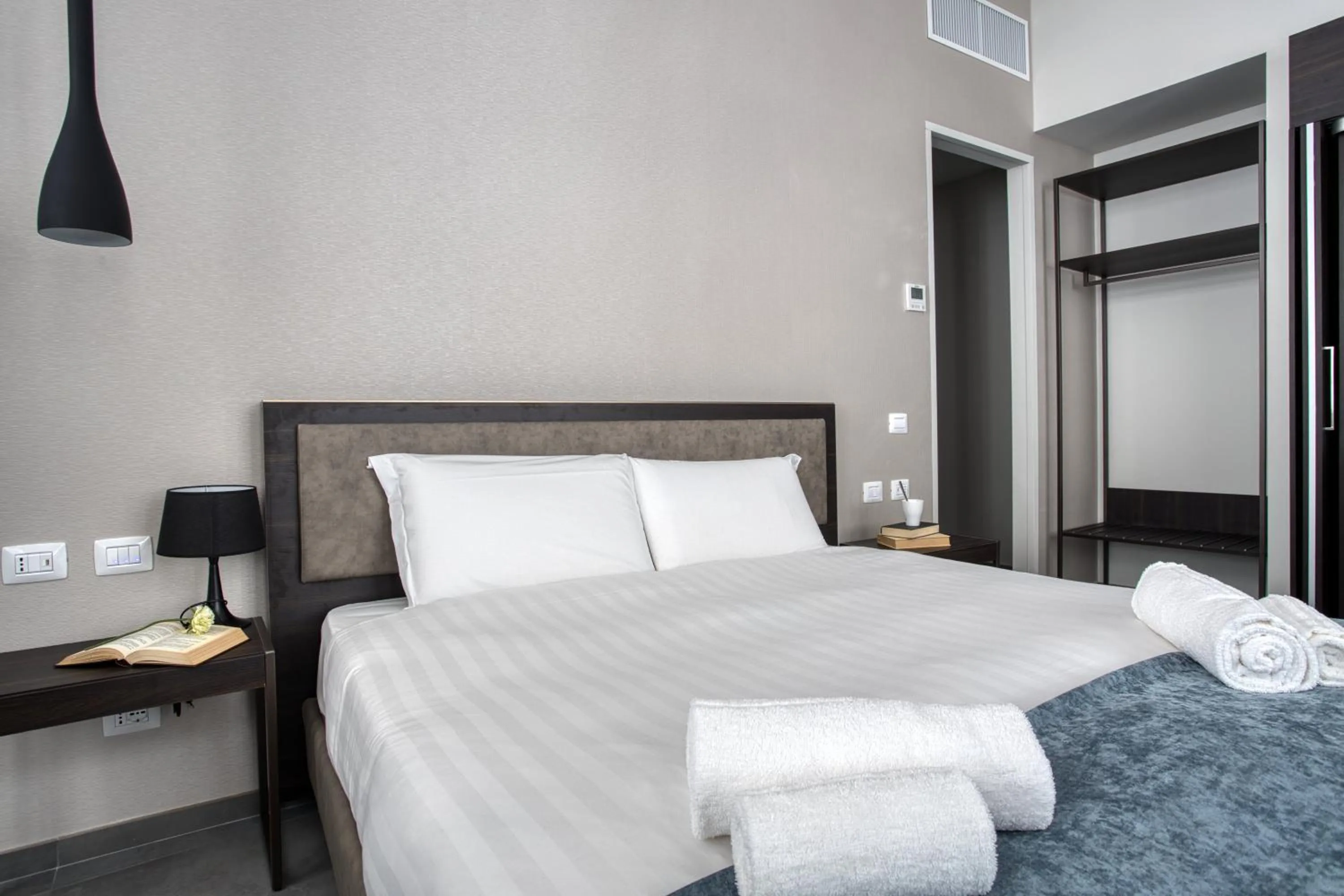 Bed in JOIVY Spadari