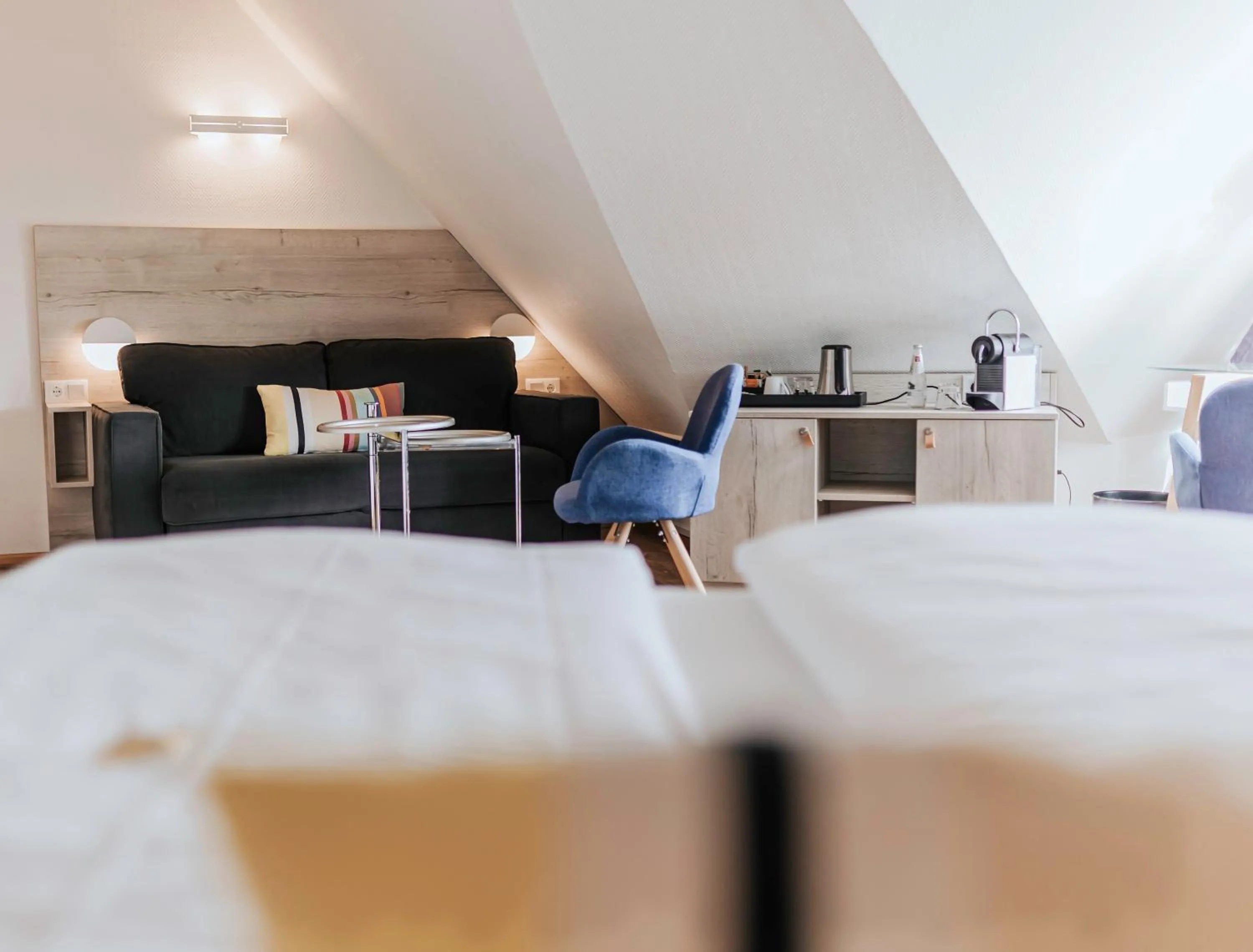 Seating area, Bed in Best Western Hotel Kurfürst Wilhelm I.