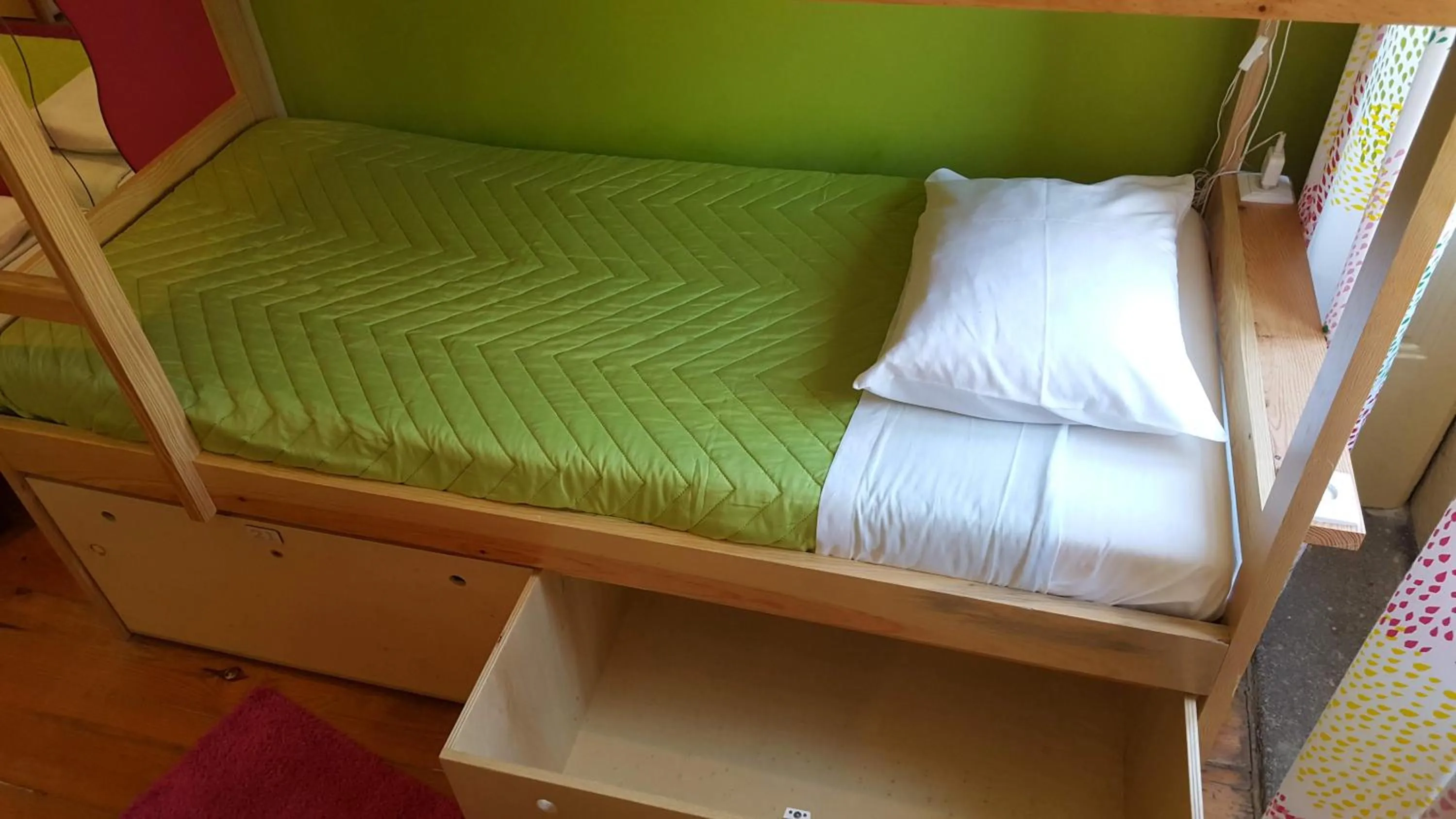 bunk bed, Bed in CoolHostel
