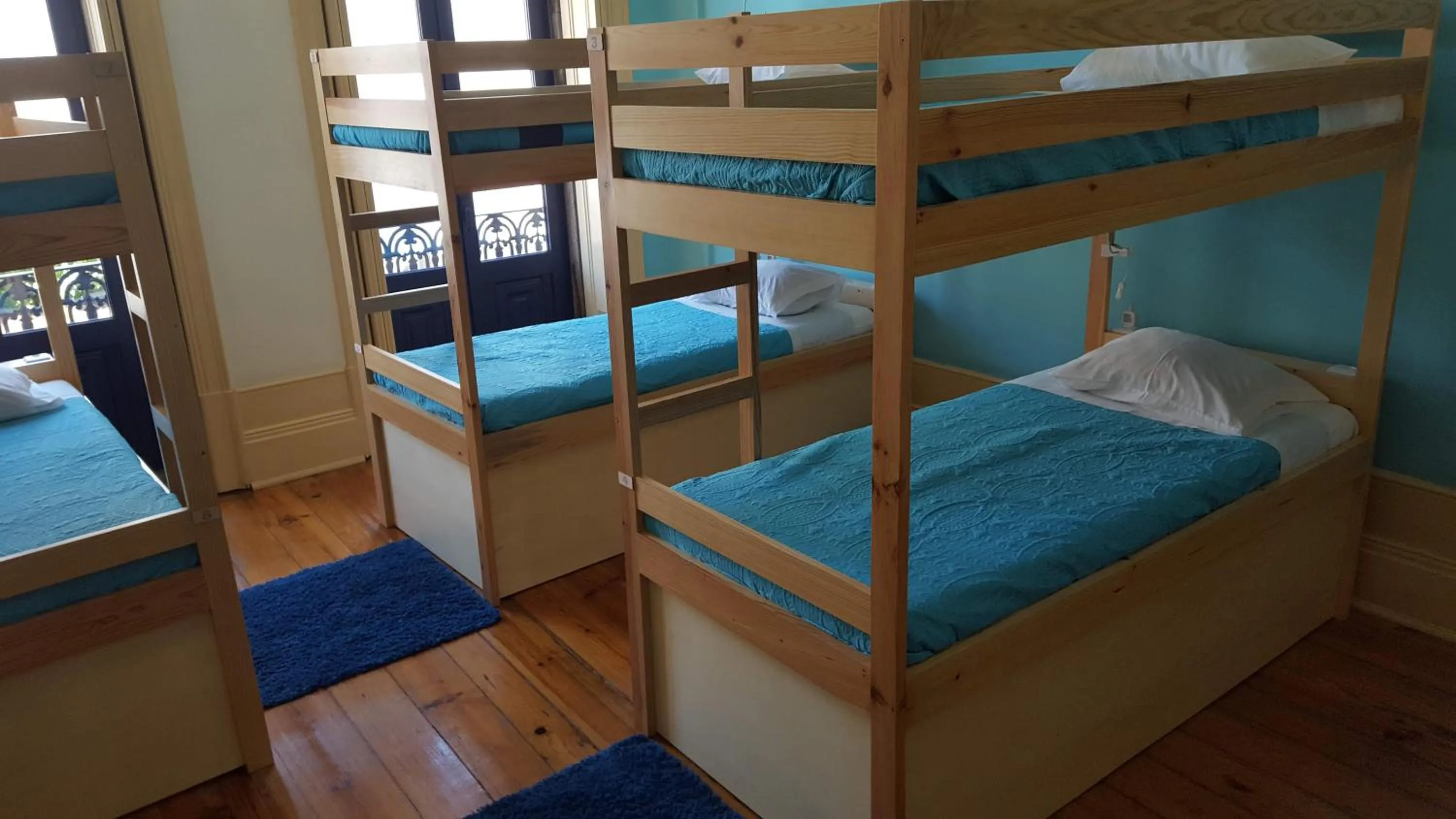 bunk bed, Bed in CoolHostel