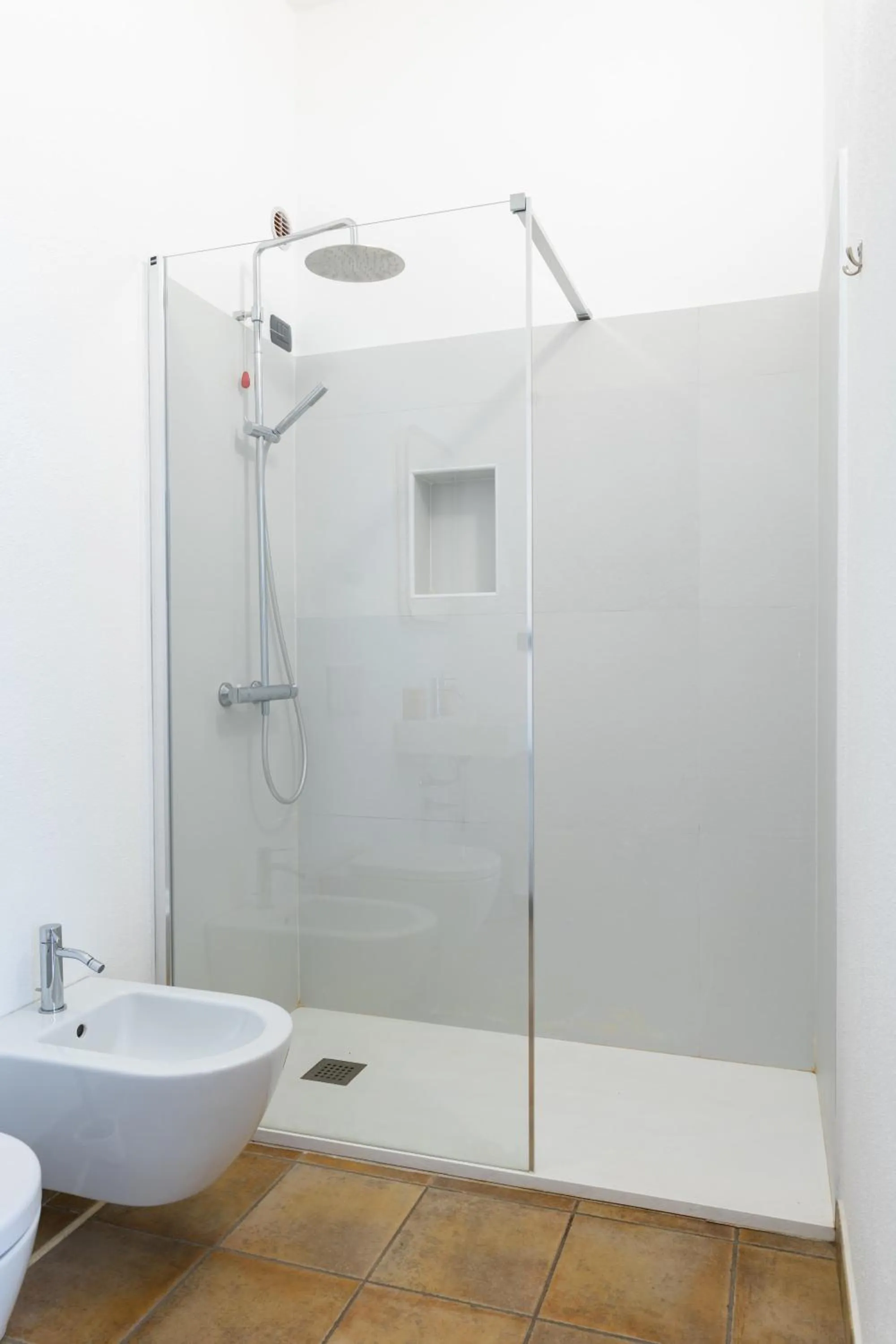 Shower in Casa Marina Guesthouse Cagliari