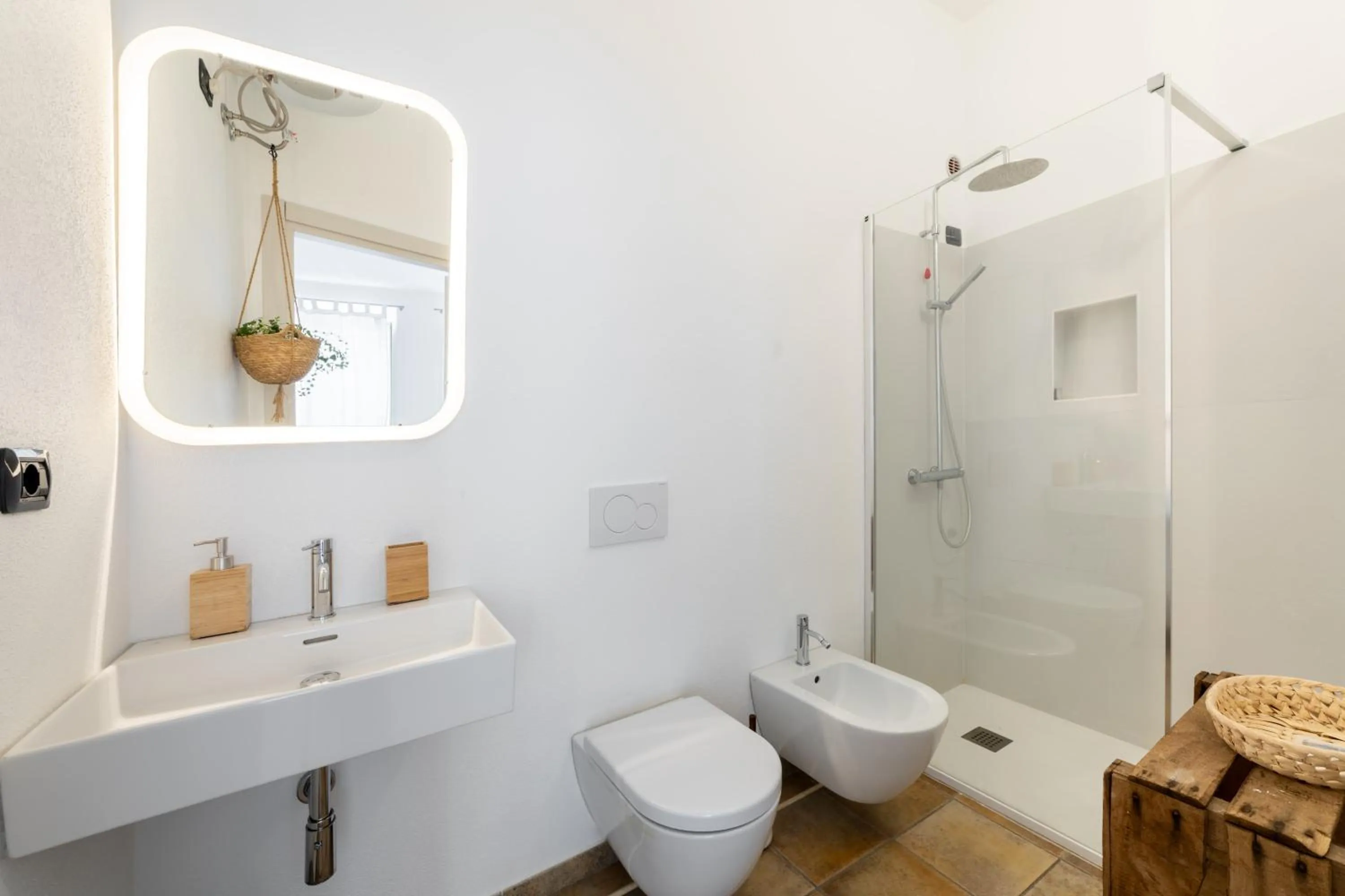 Shower in Casa Marina Guesthouse Cagliari