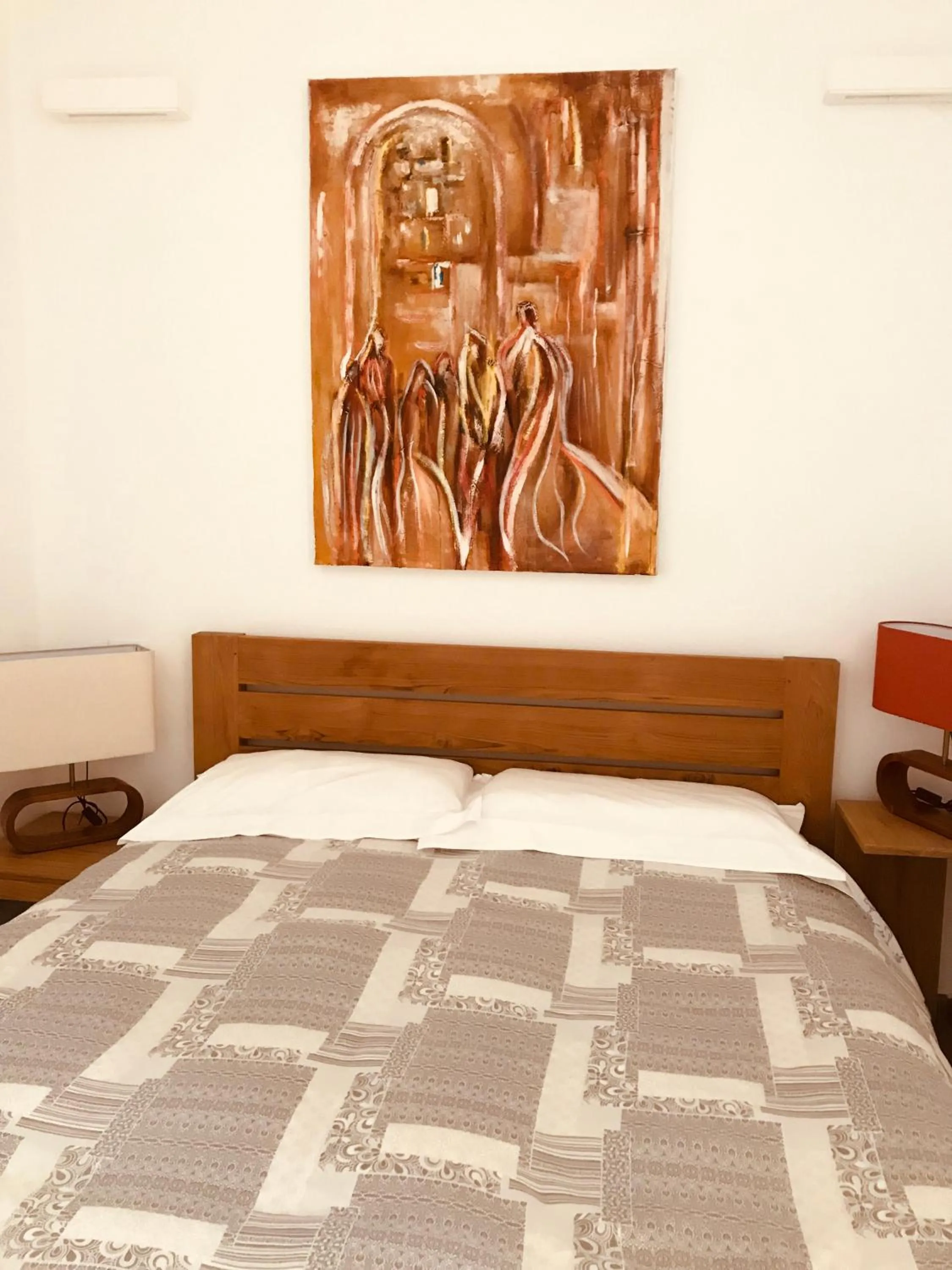 Photo of the whole room, Bed in B&B Ebo'