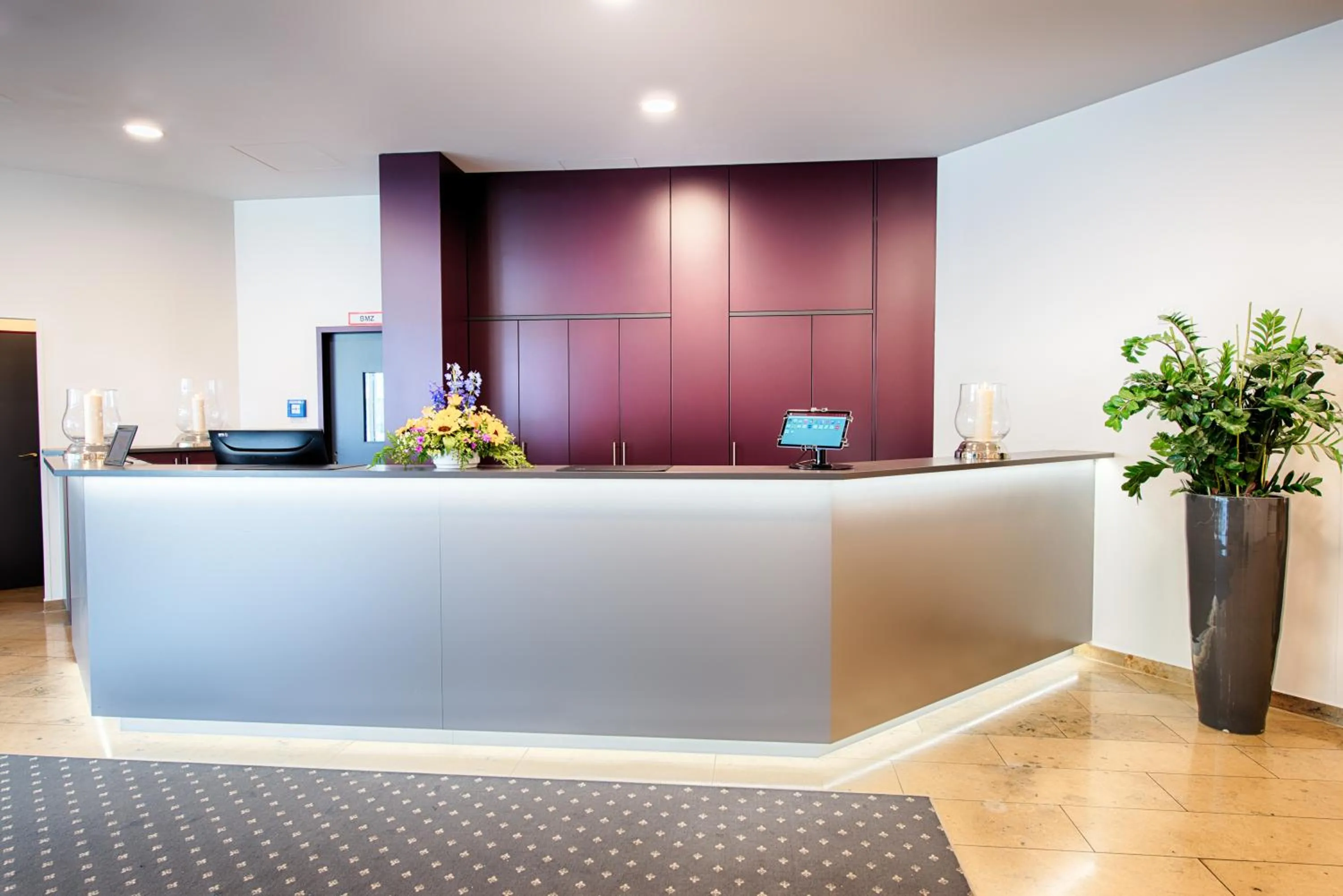 Lobby or reception in ACHAT Hotel Neustadt an der Weinstraße