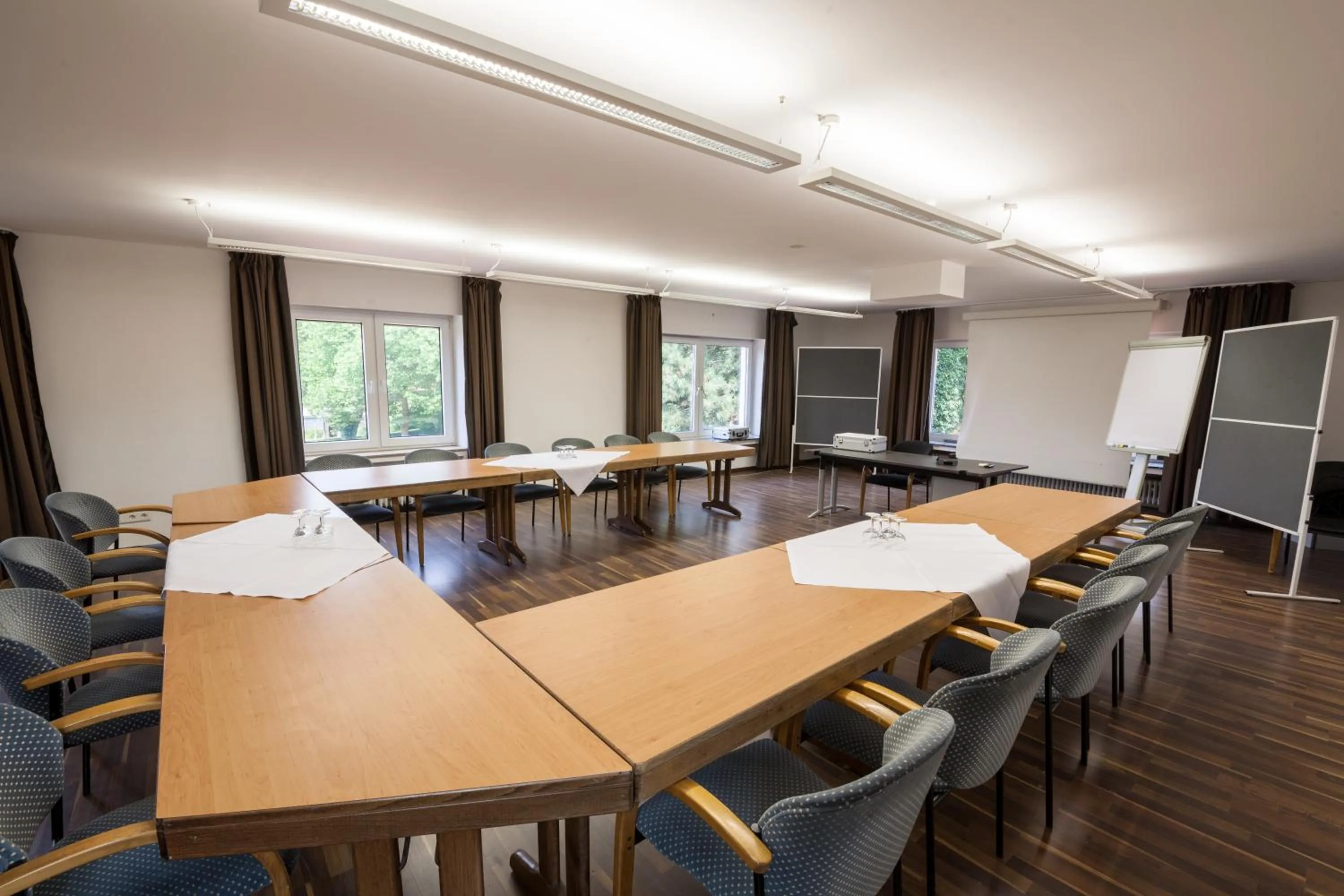 Meeting/conference room in Akzent Hotel Tietmeyer & Cross Side