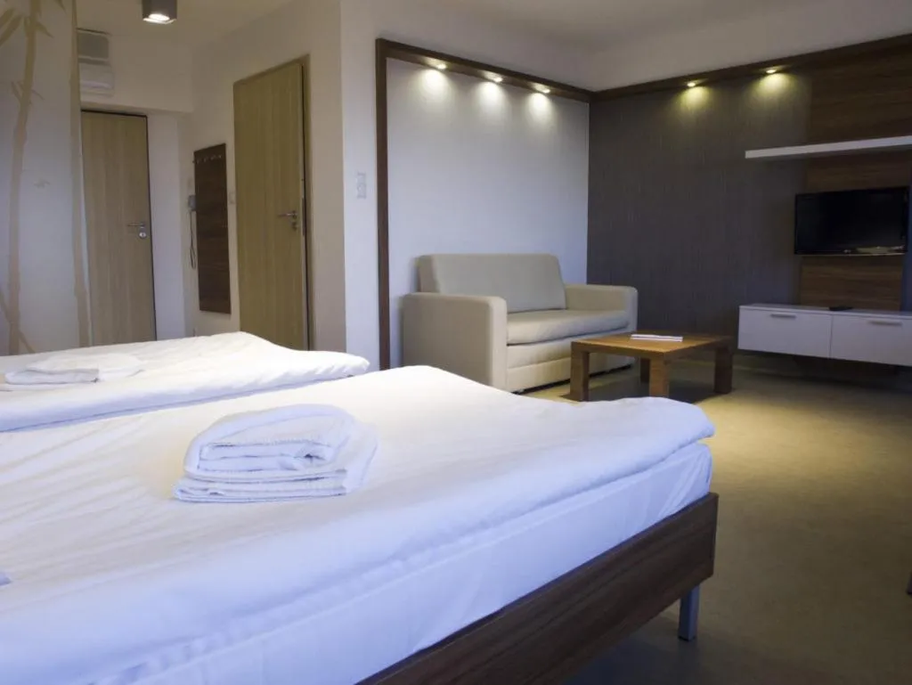 Photo of the whole room, Bed in Sanatorium Równica